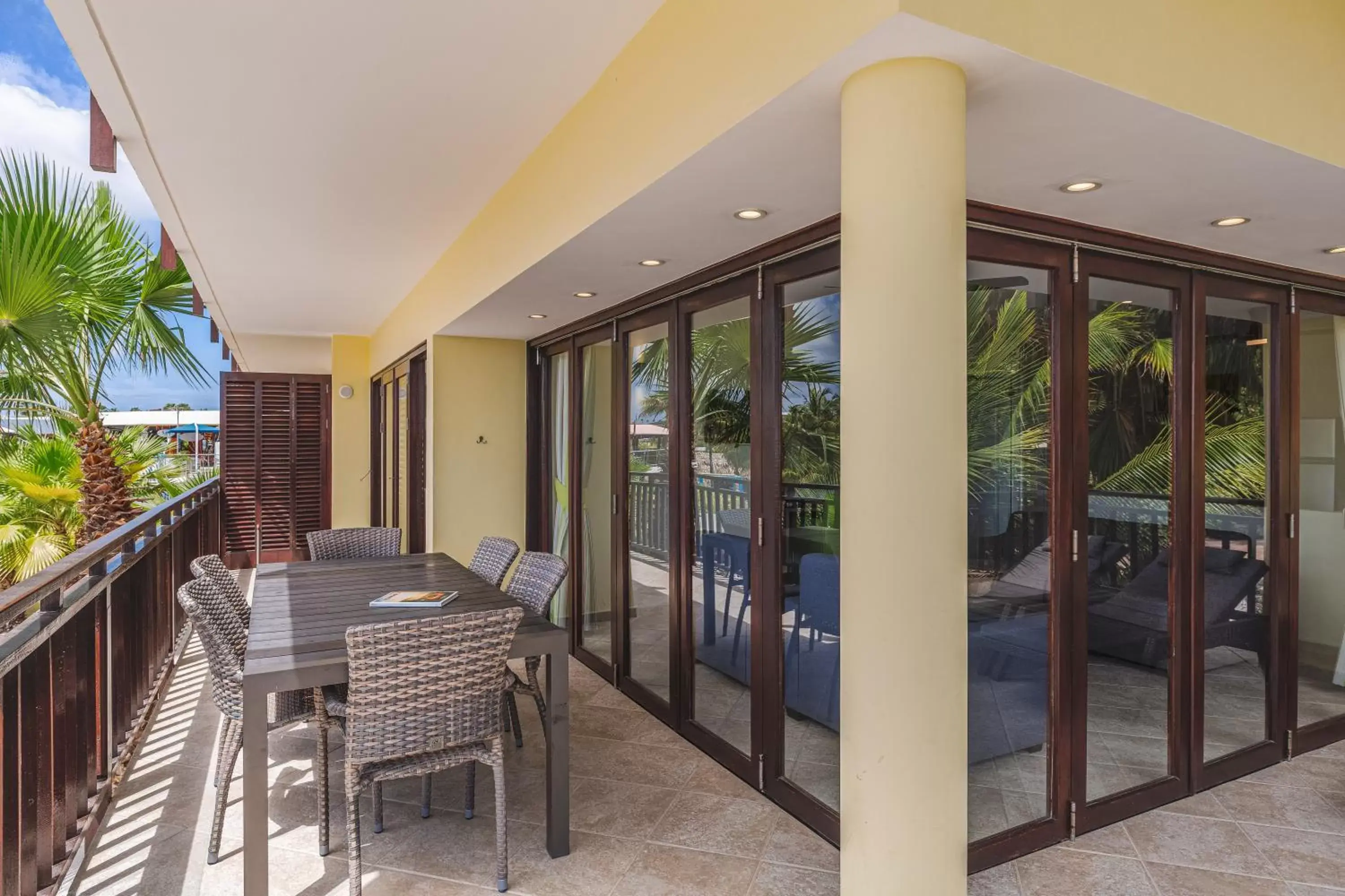 Balcony/Terrace in LionsDive Beach Resort