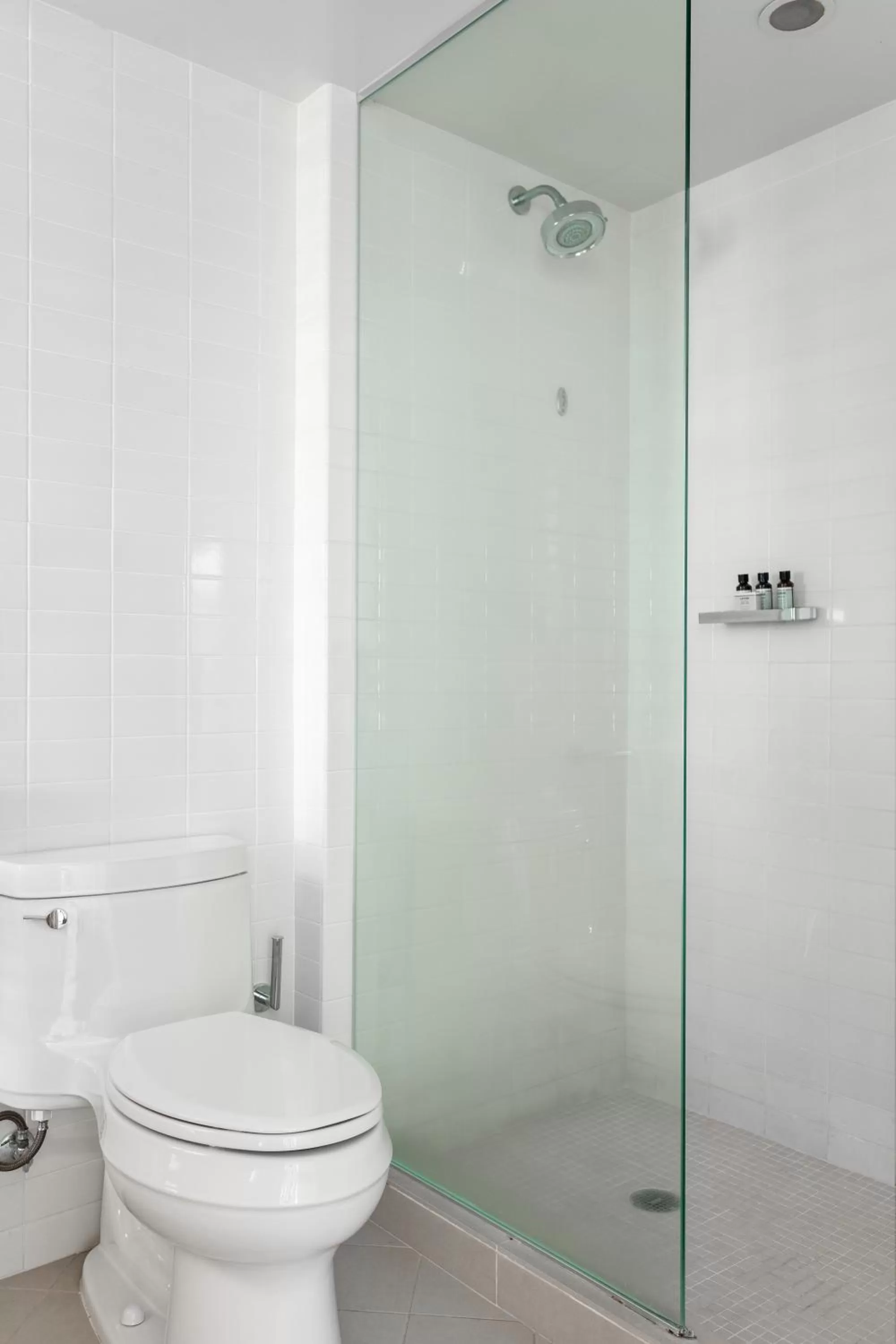 Shower in Hilton Vacation Club The Modern Honolulu