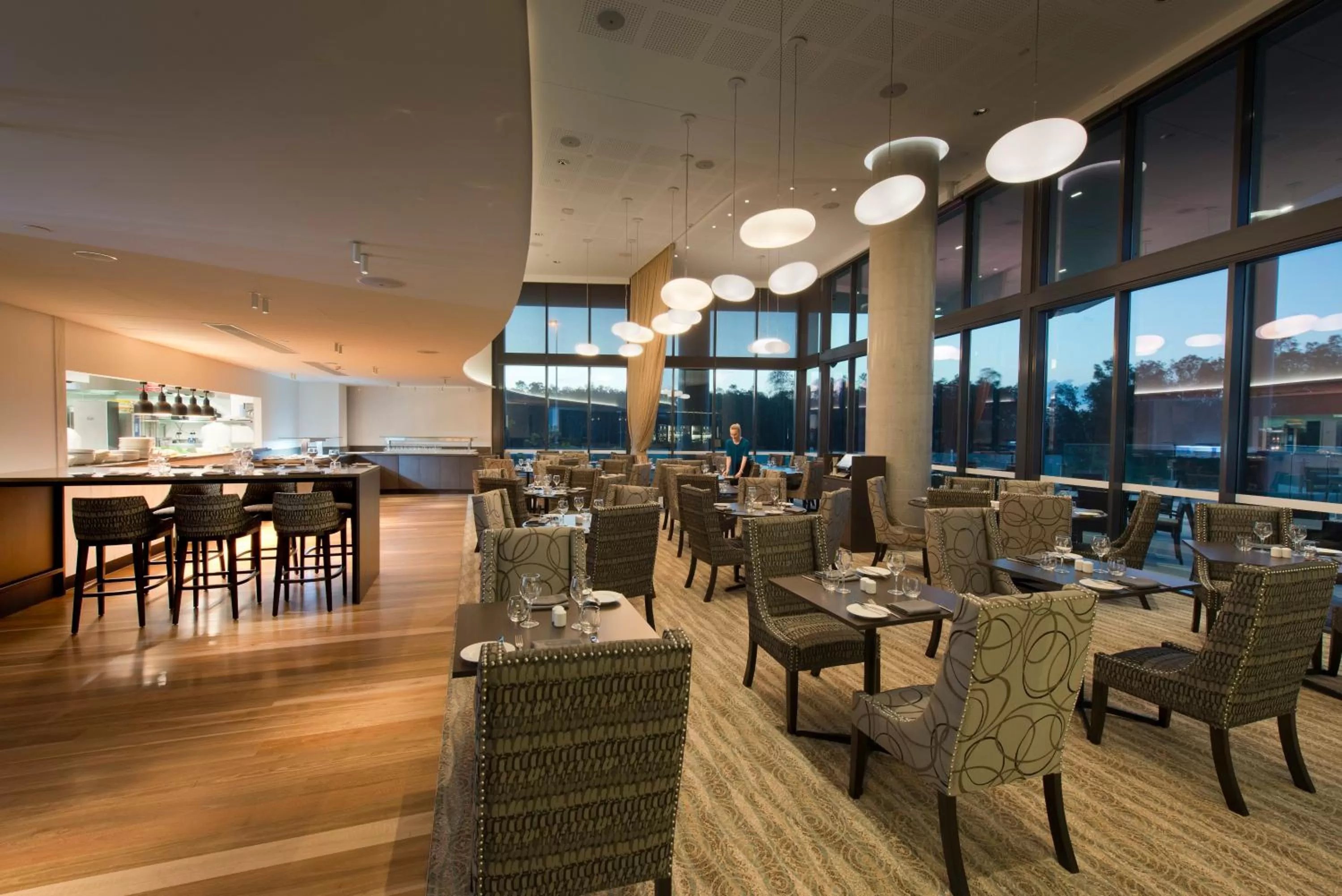 Restaurant/places to eat in Pullman Brisbane Airport