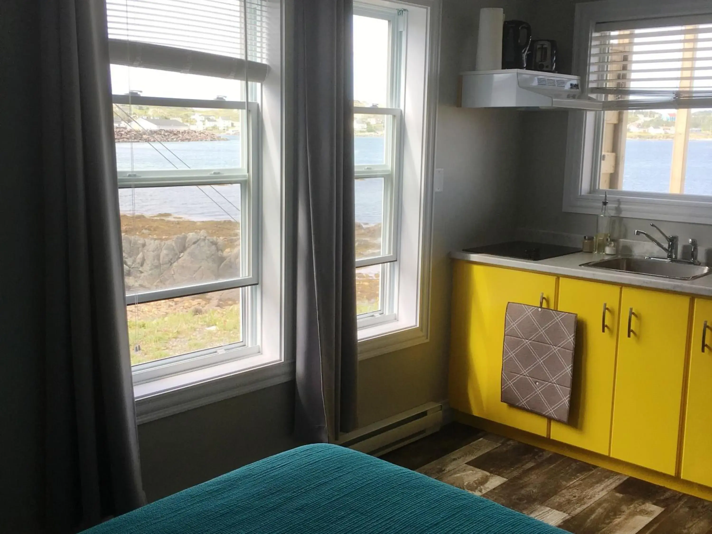 Kitchen/Kitchenette in Toulinguet Inn