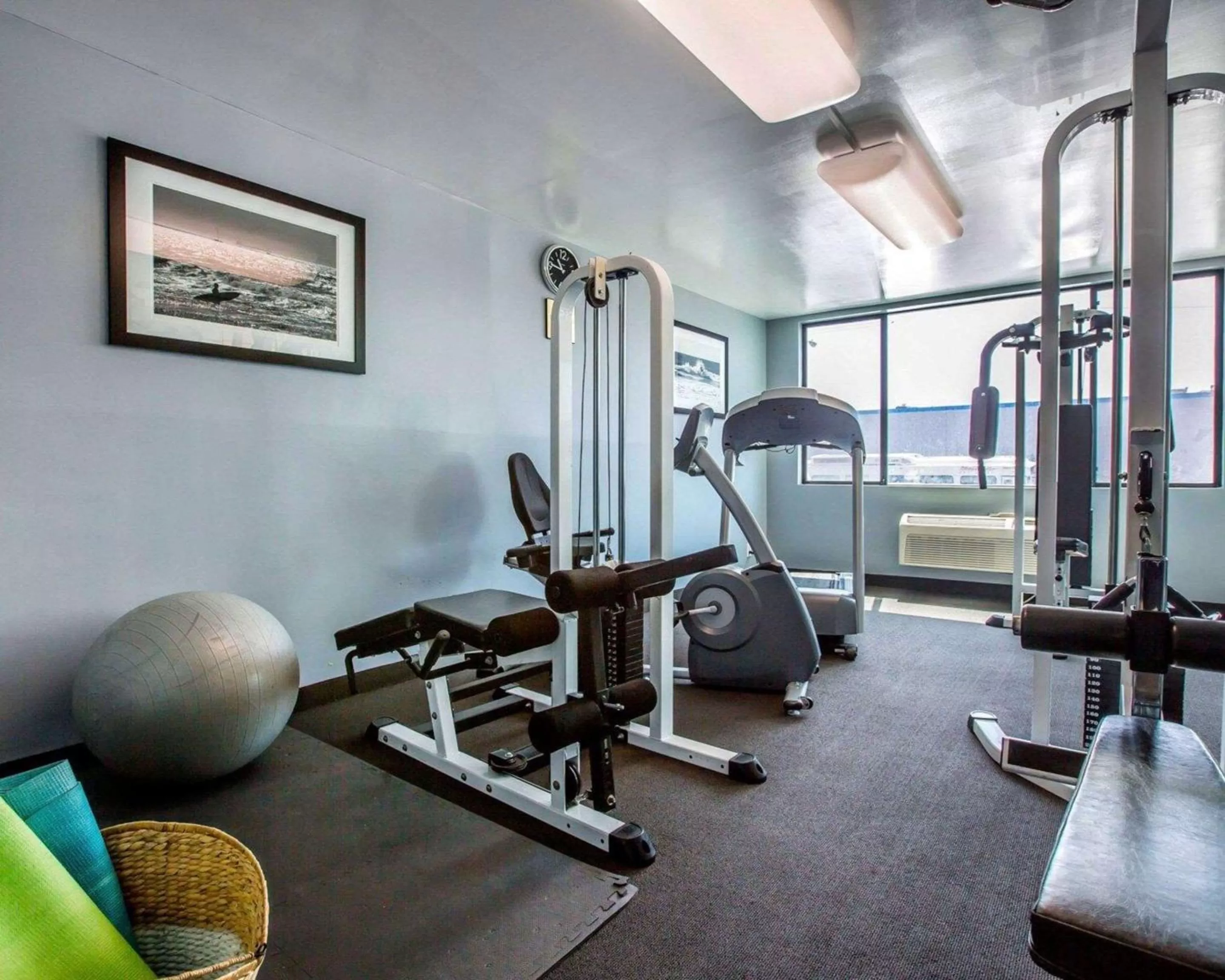 Fitness centre/facilities in Quality Inn & Suites Montebello - Los Angeles