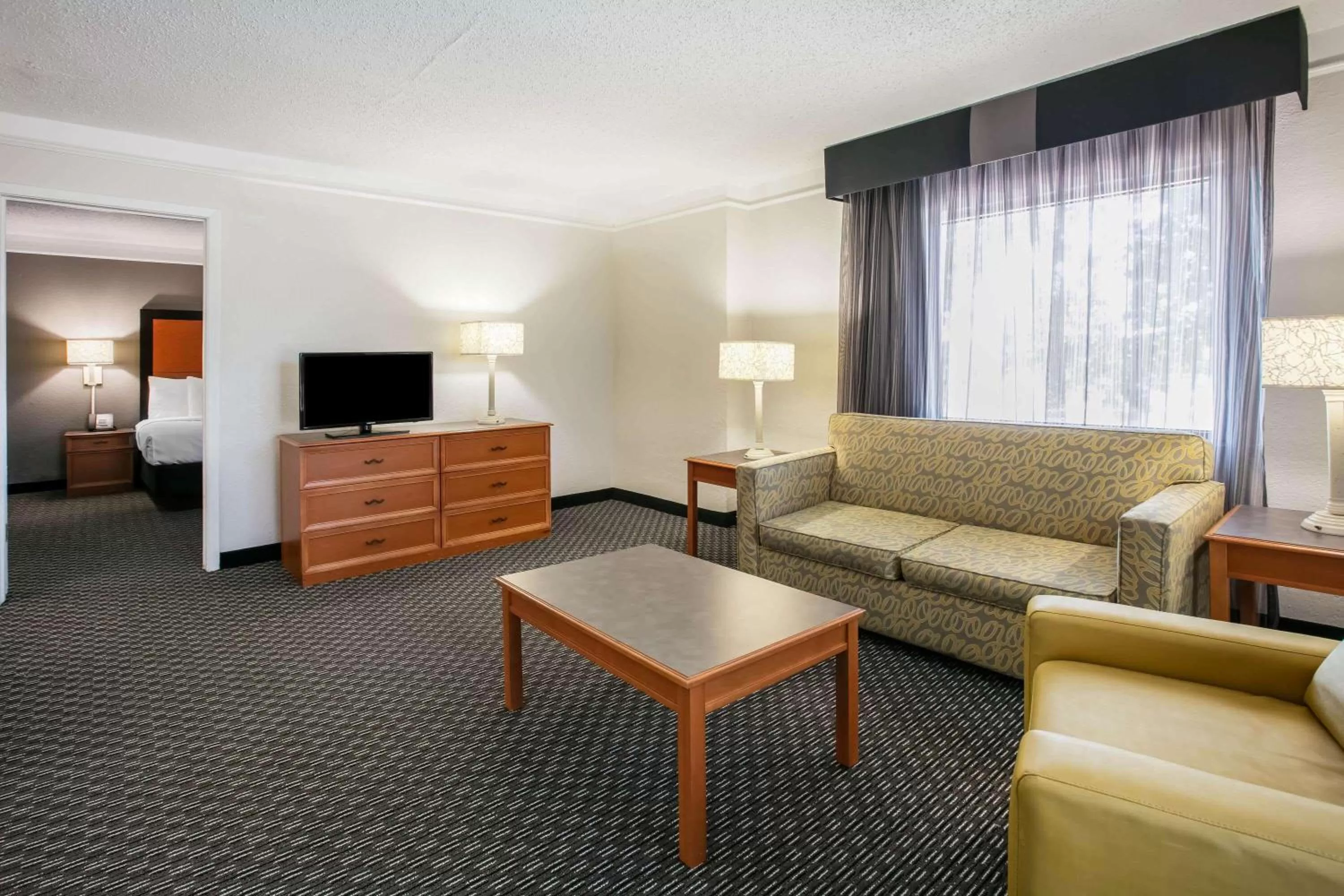 Photo of the whole room in La Quinta Inn by Wyndham Dallas Uptown