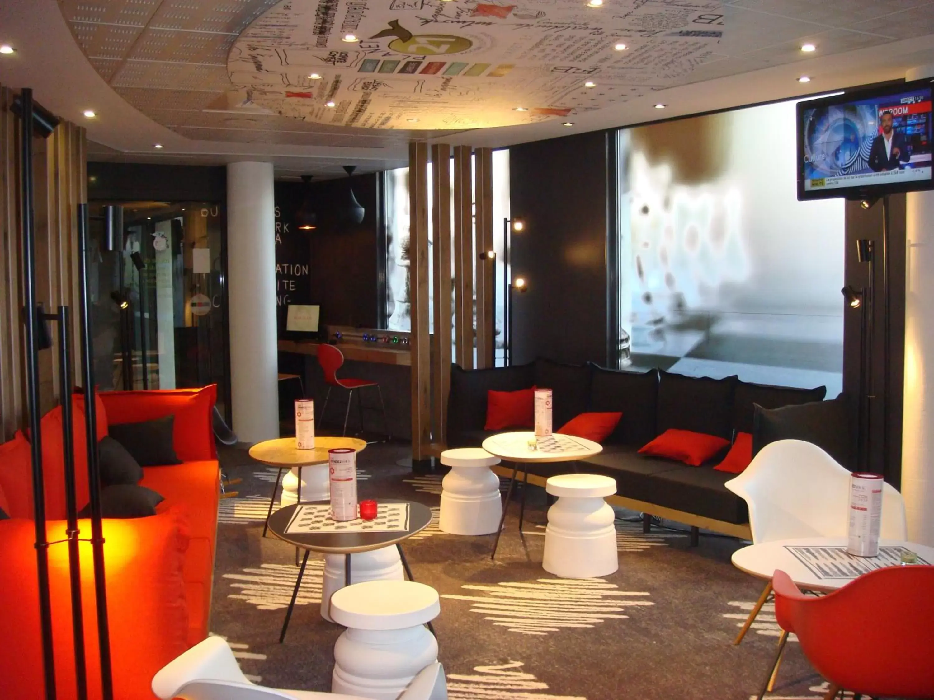 Lounge or bar, Lounge/Bar in ibis Bordeaux Centre - Gare Saint-Jean