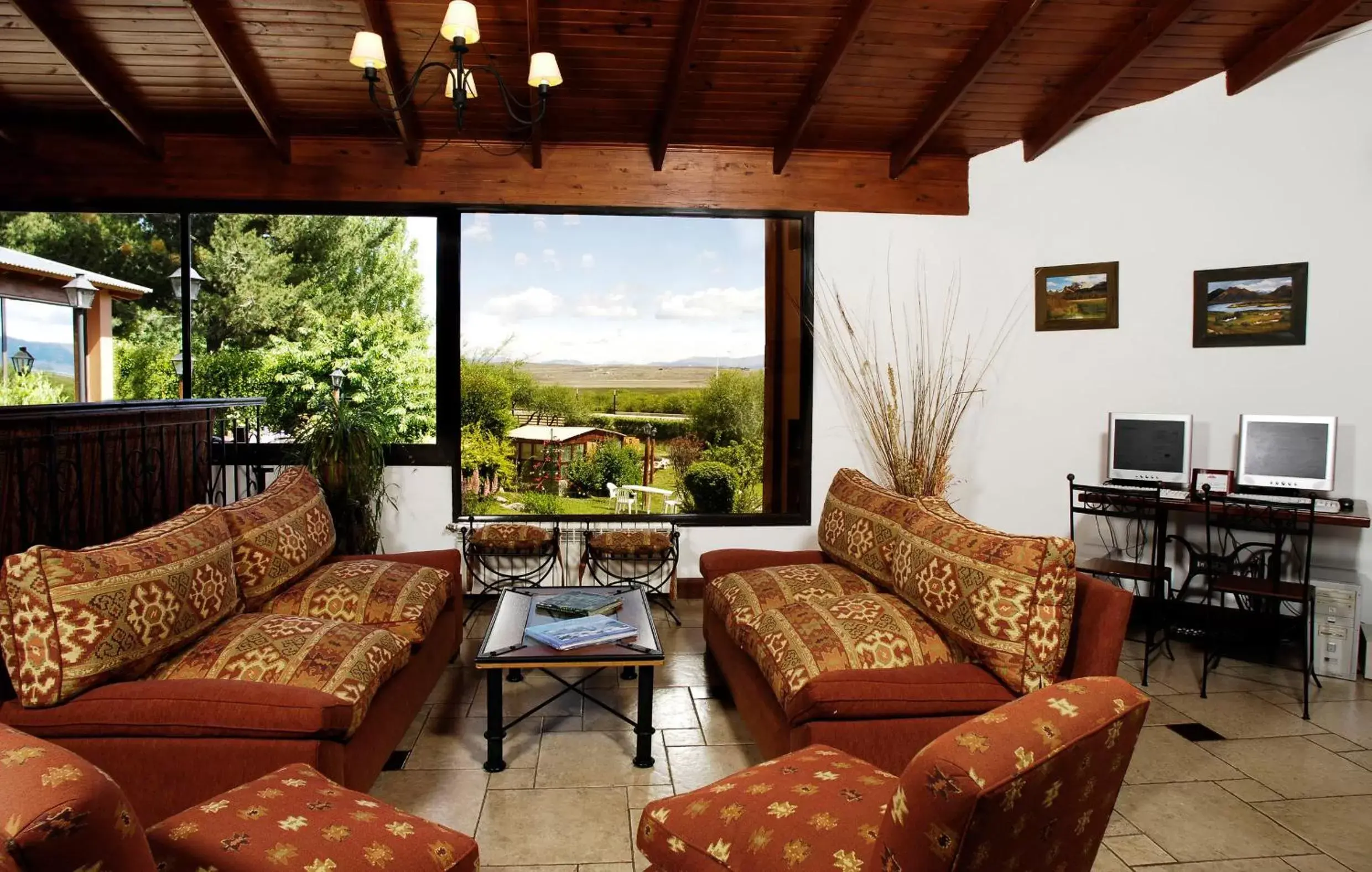 Living room, Seating Area in Sierra Nevada