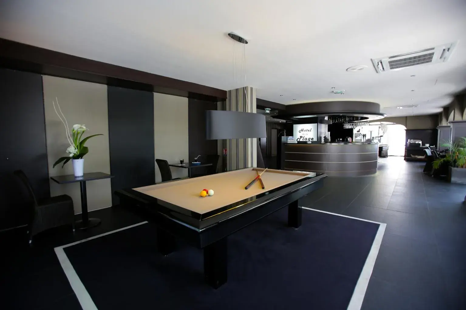 Billiard, Billiards in Hôtel de La Plage by Inwood Hotels