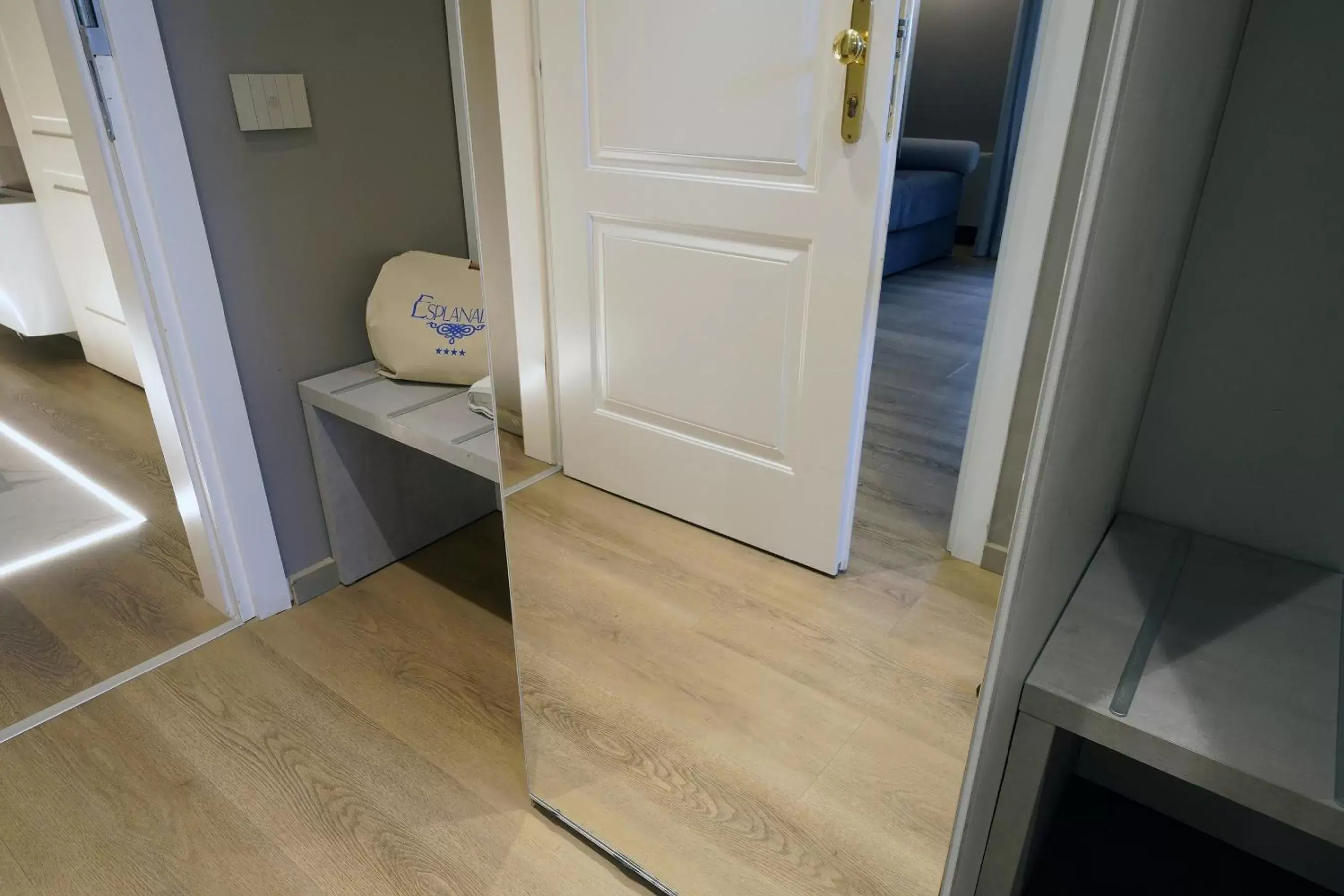 Photo of the whole room, Bathroom in Hotel Residence Esplanade