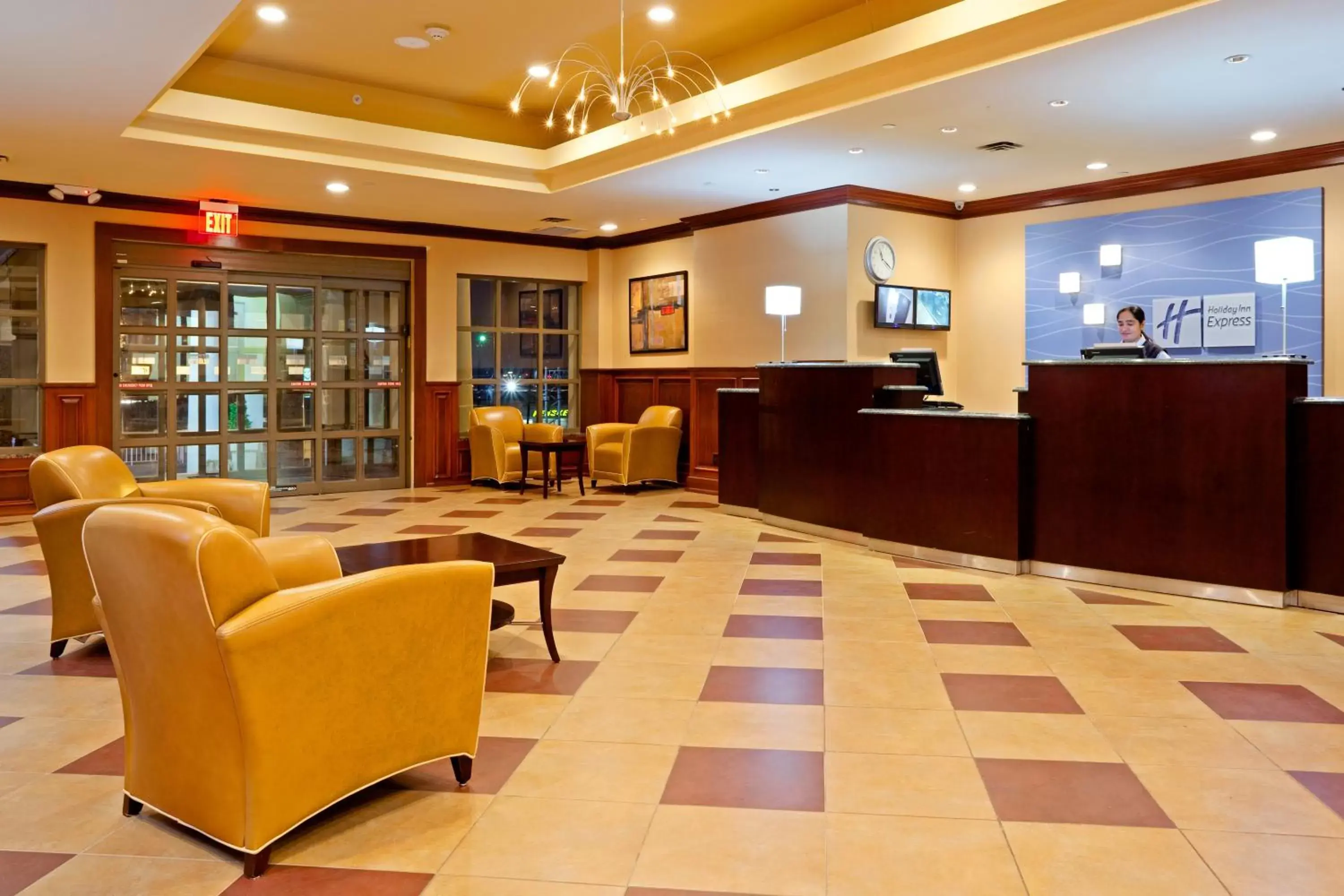 Lobby or reception, Lobby/Reception in Days Hotel by Wyndham North Bergen