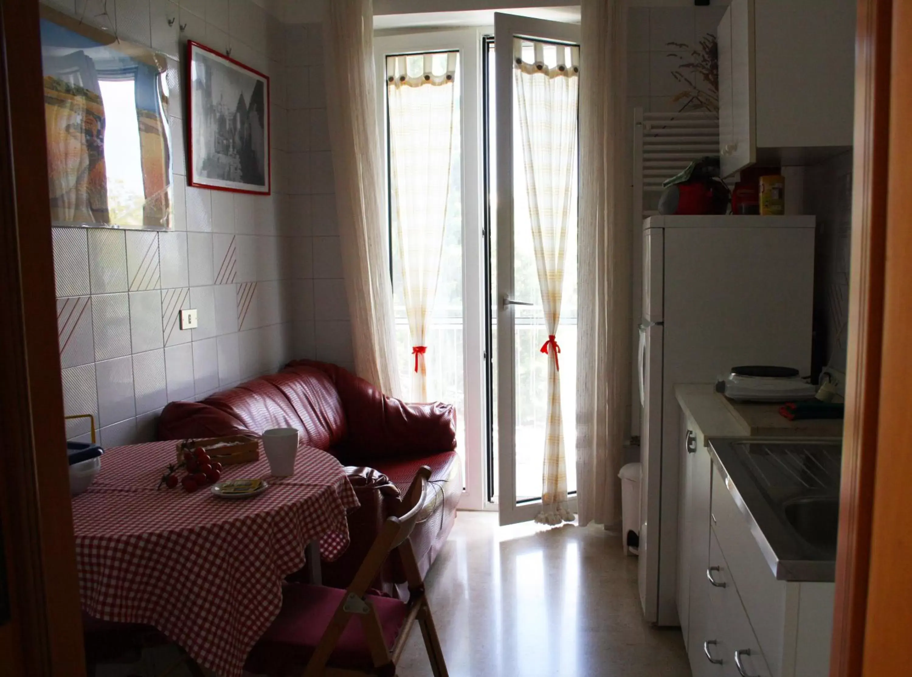 Communal kitchen, Dining Area in La Cascata