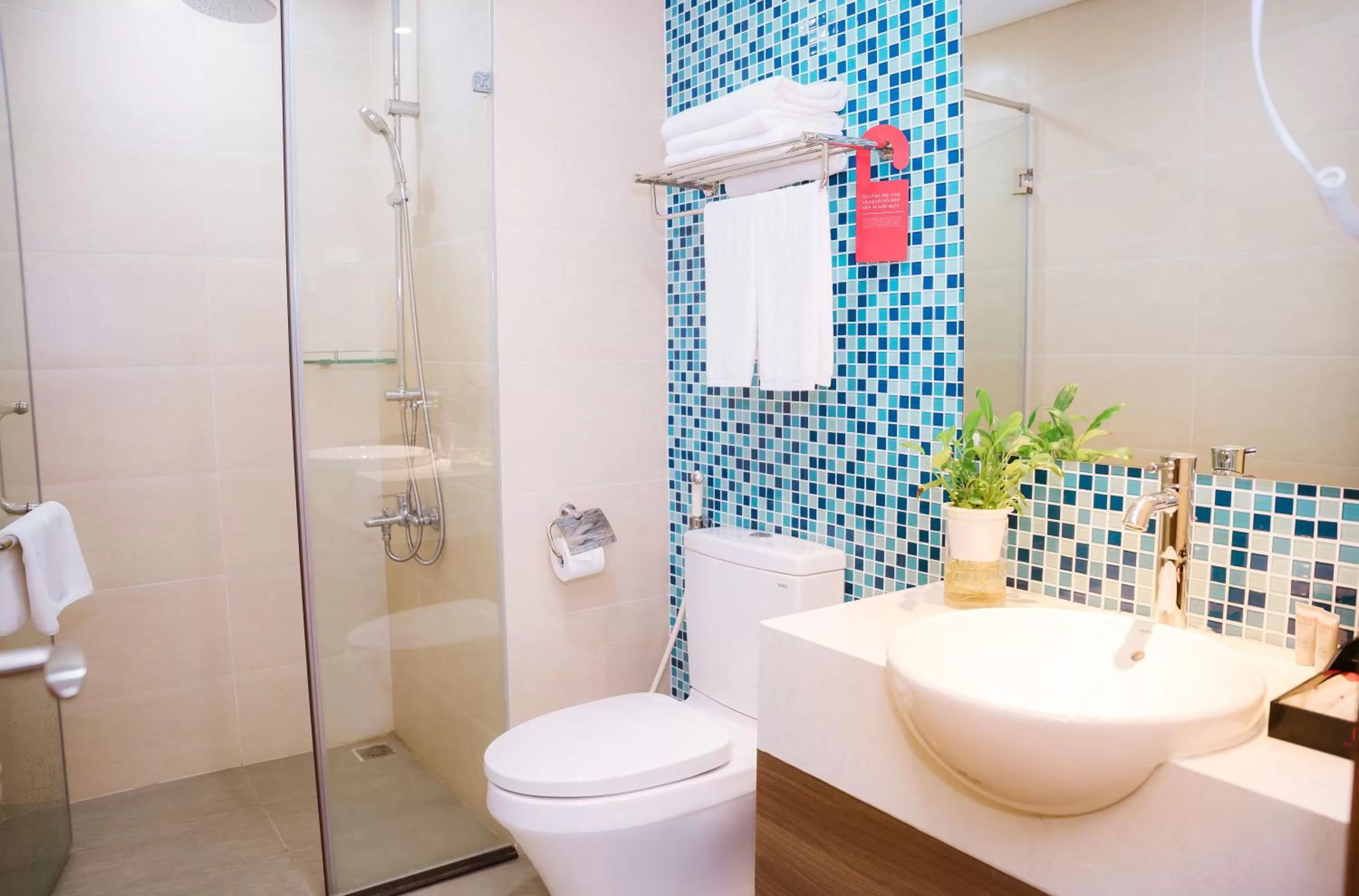 Bathroom in Ramada Hotel & Suites by Wyndham Halong Bay View
