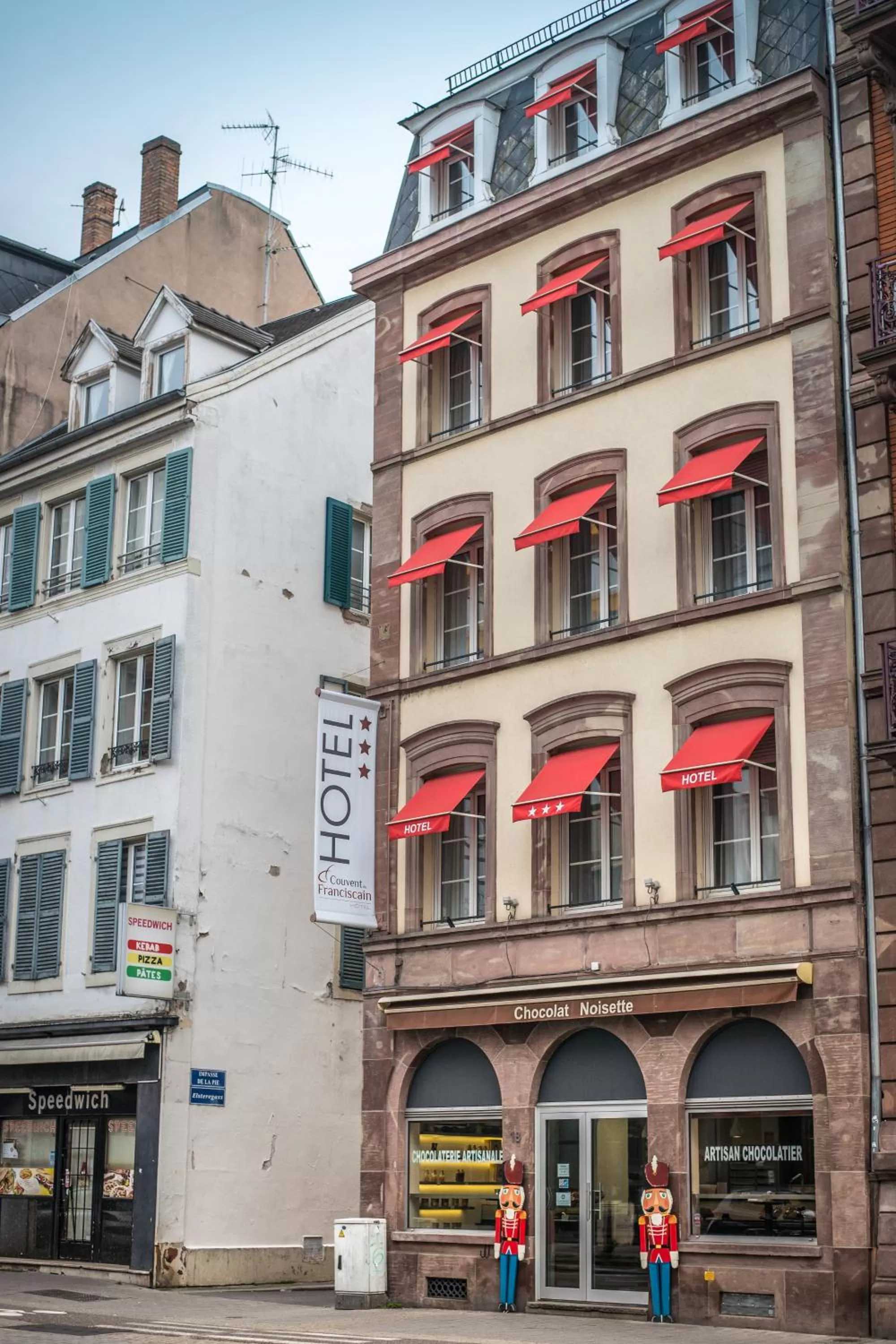 Property building in Hôtel Couvent du Franciscain Centre ville