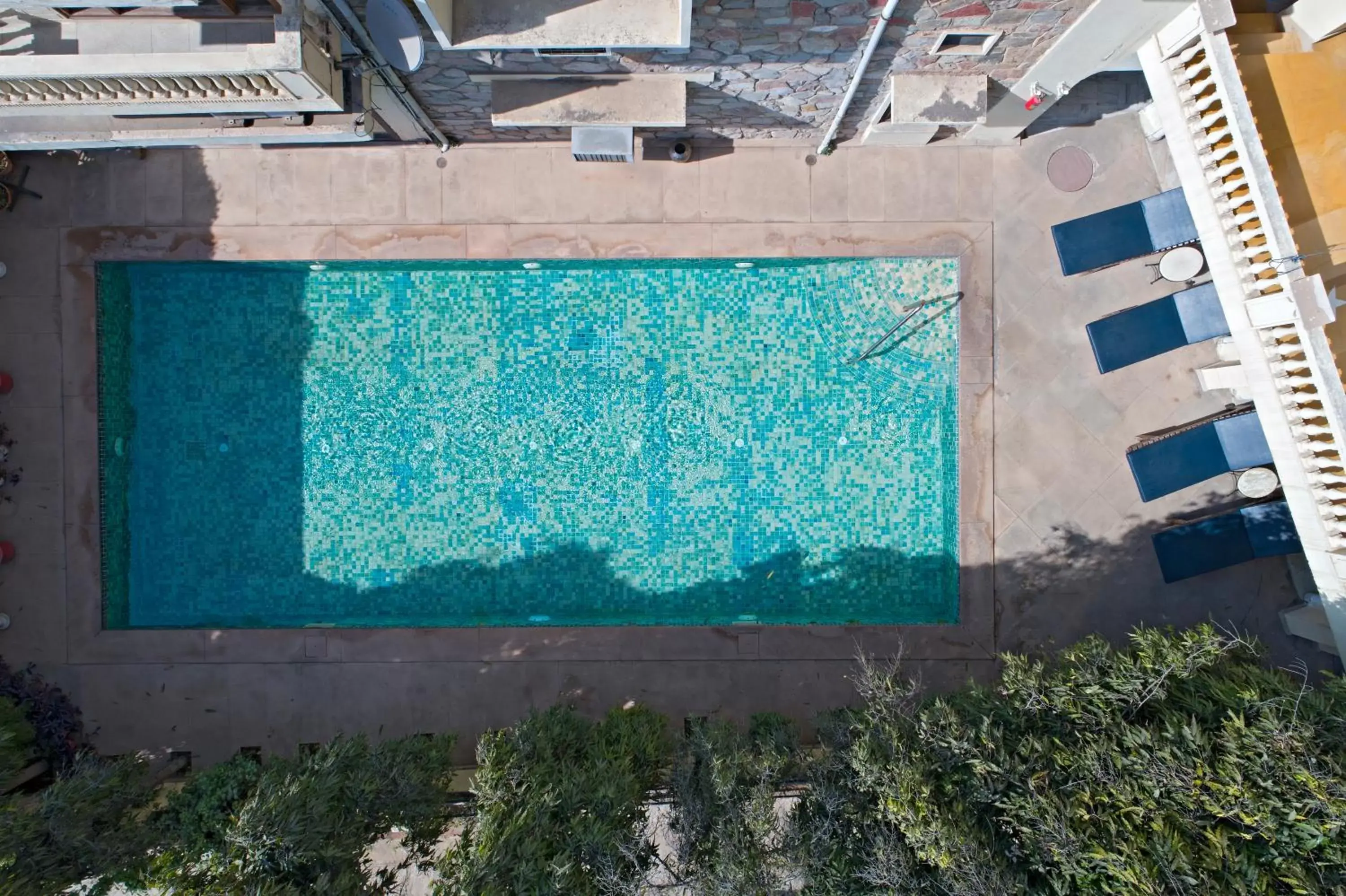 Pool view in Dera Rawatsar - Heritage Hotel Pool view in Dera Rawatsar - Heritage Hotel