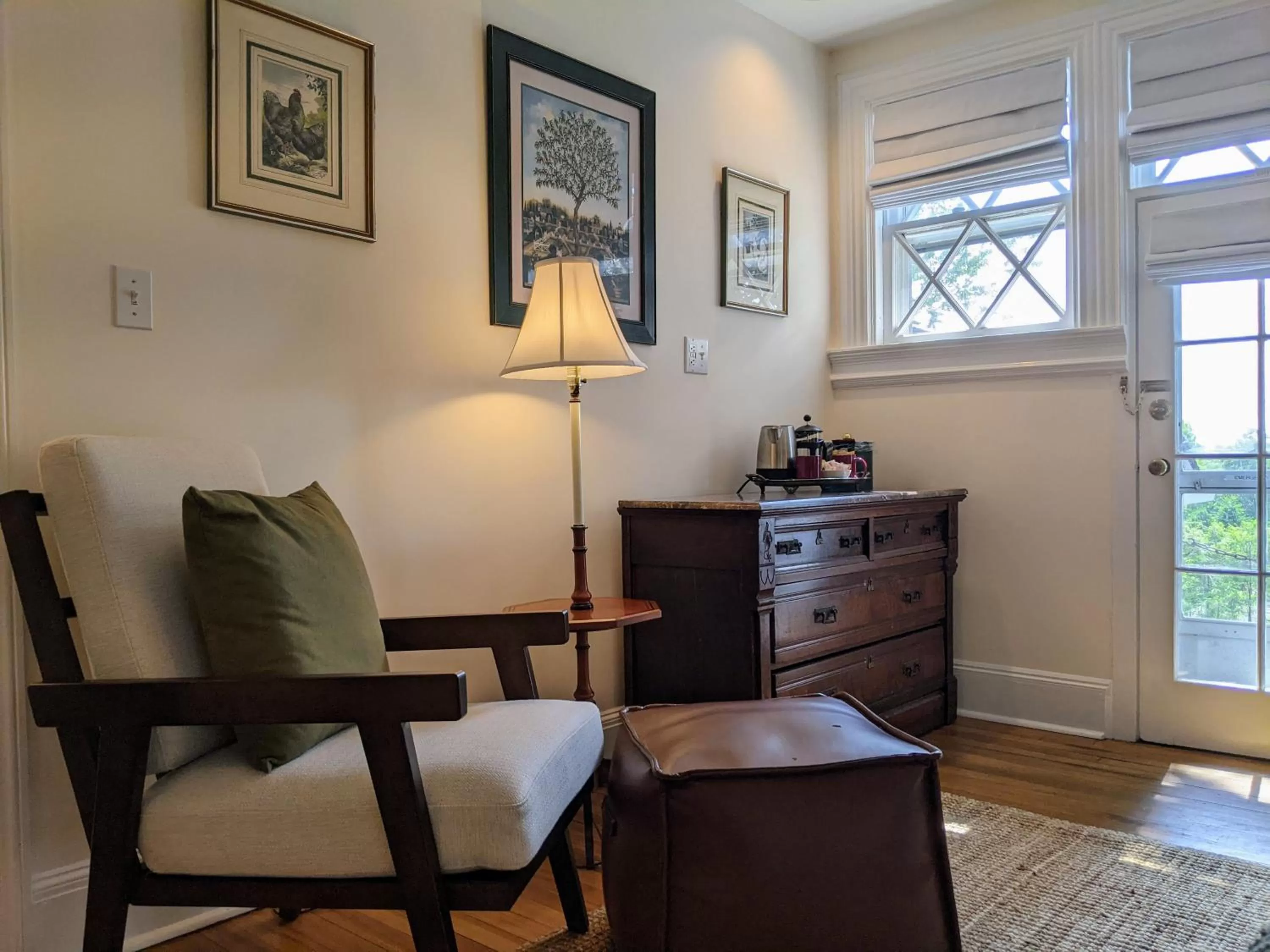 Seating area in Stanton House Inn