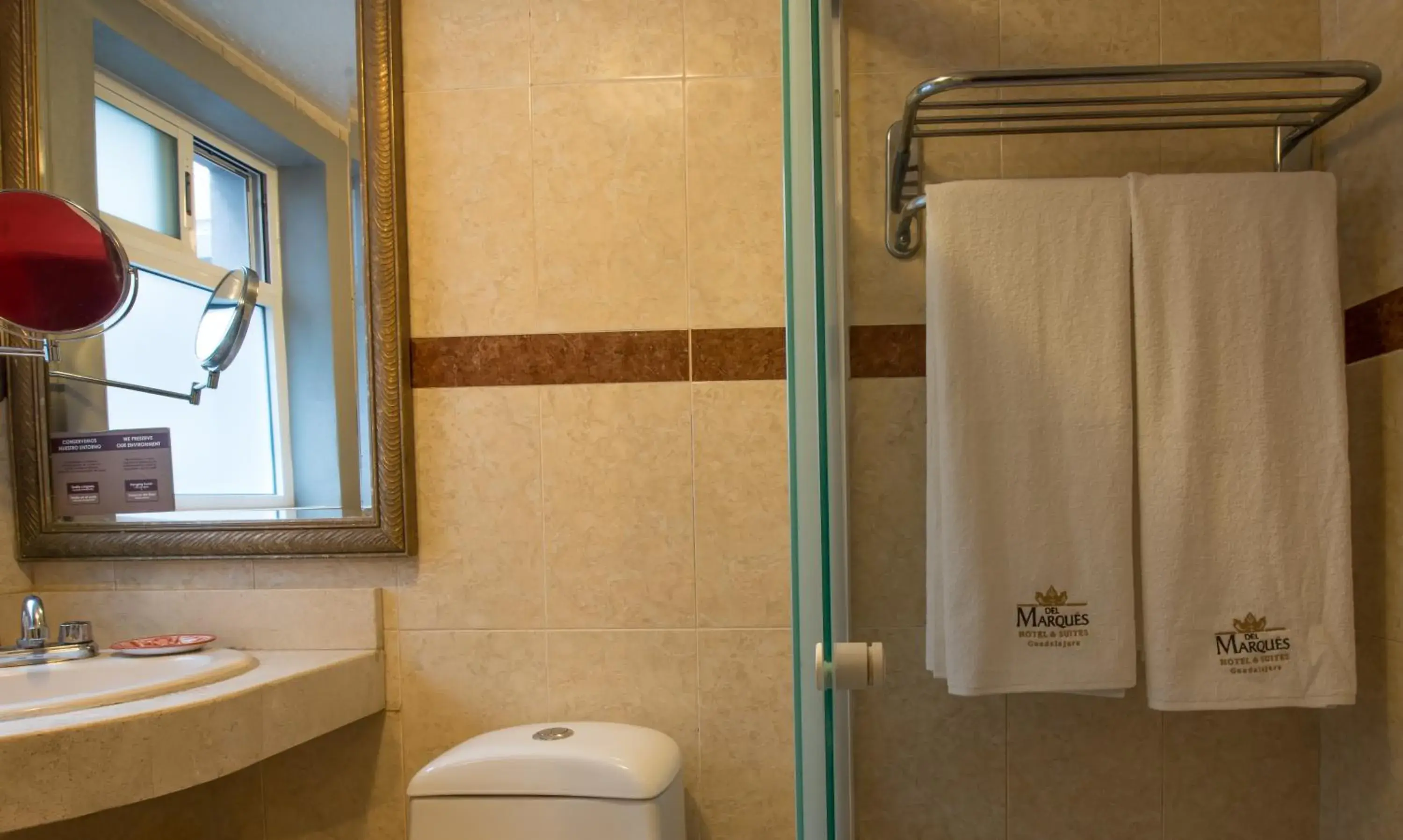 Bathroom in Del Marques Hotel and Suites