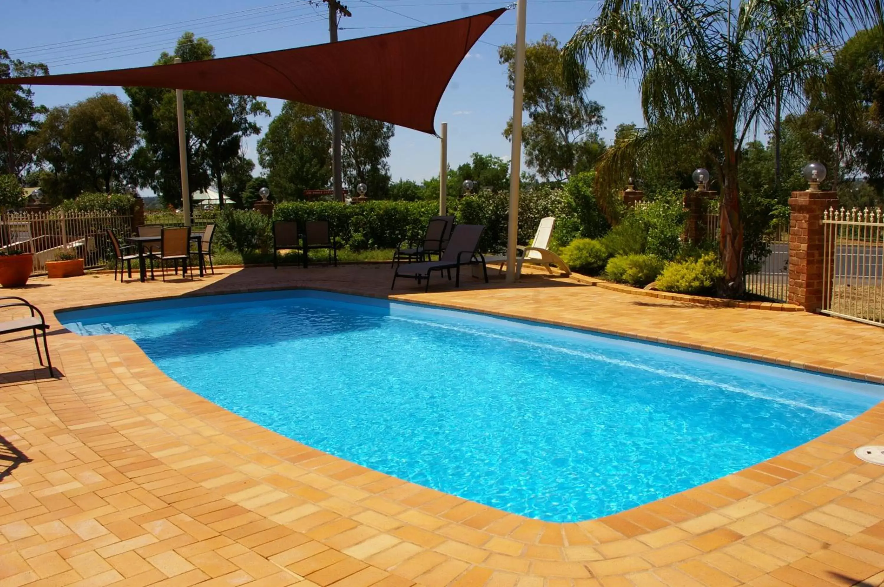 Swimming Pool in Abel Tasman Motor Inn