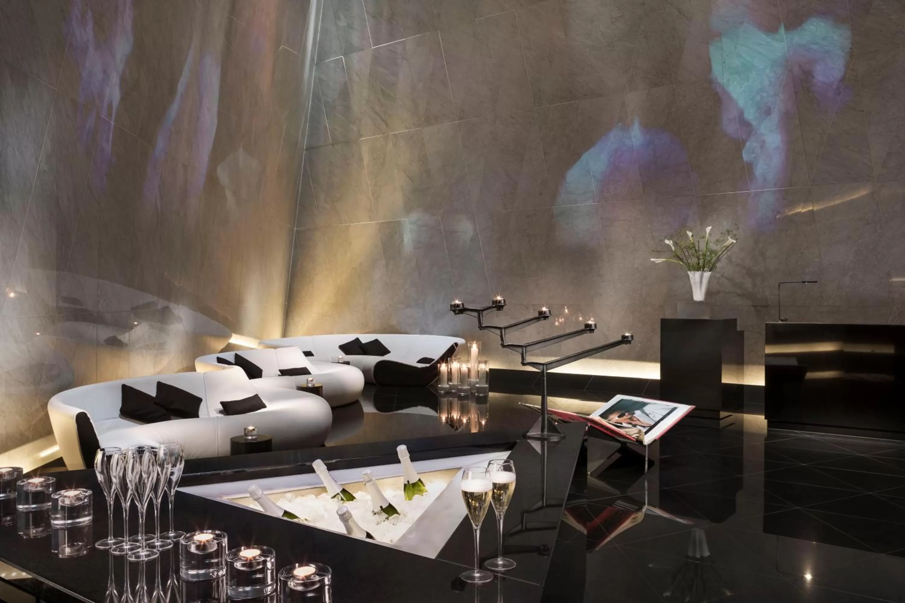 Lobby or reception in ME London by Melia - Covent Garden