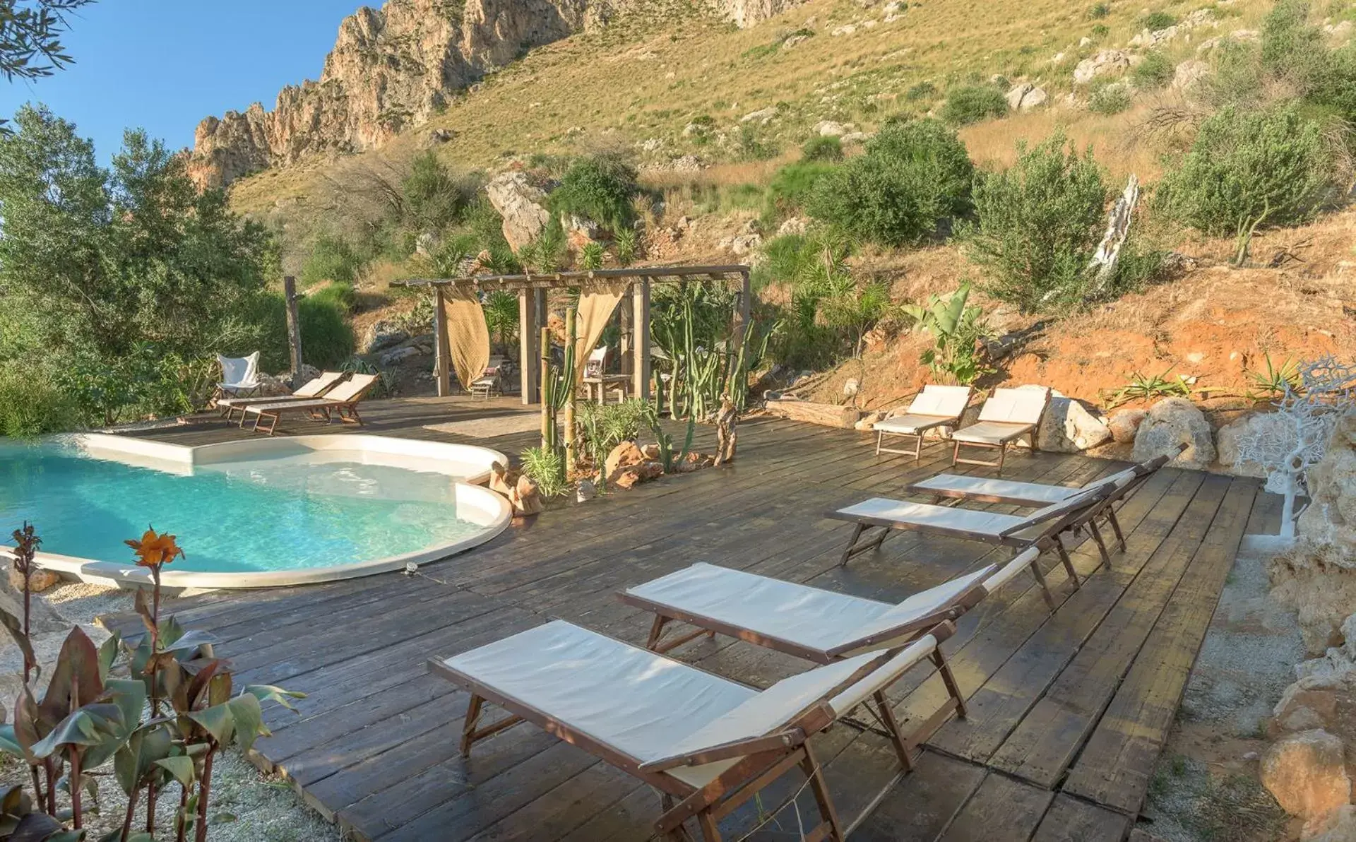 Swimming Pool in Naturarte Suites