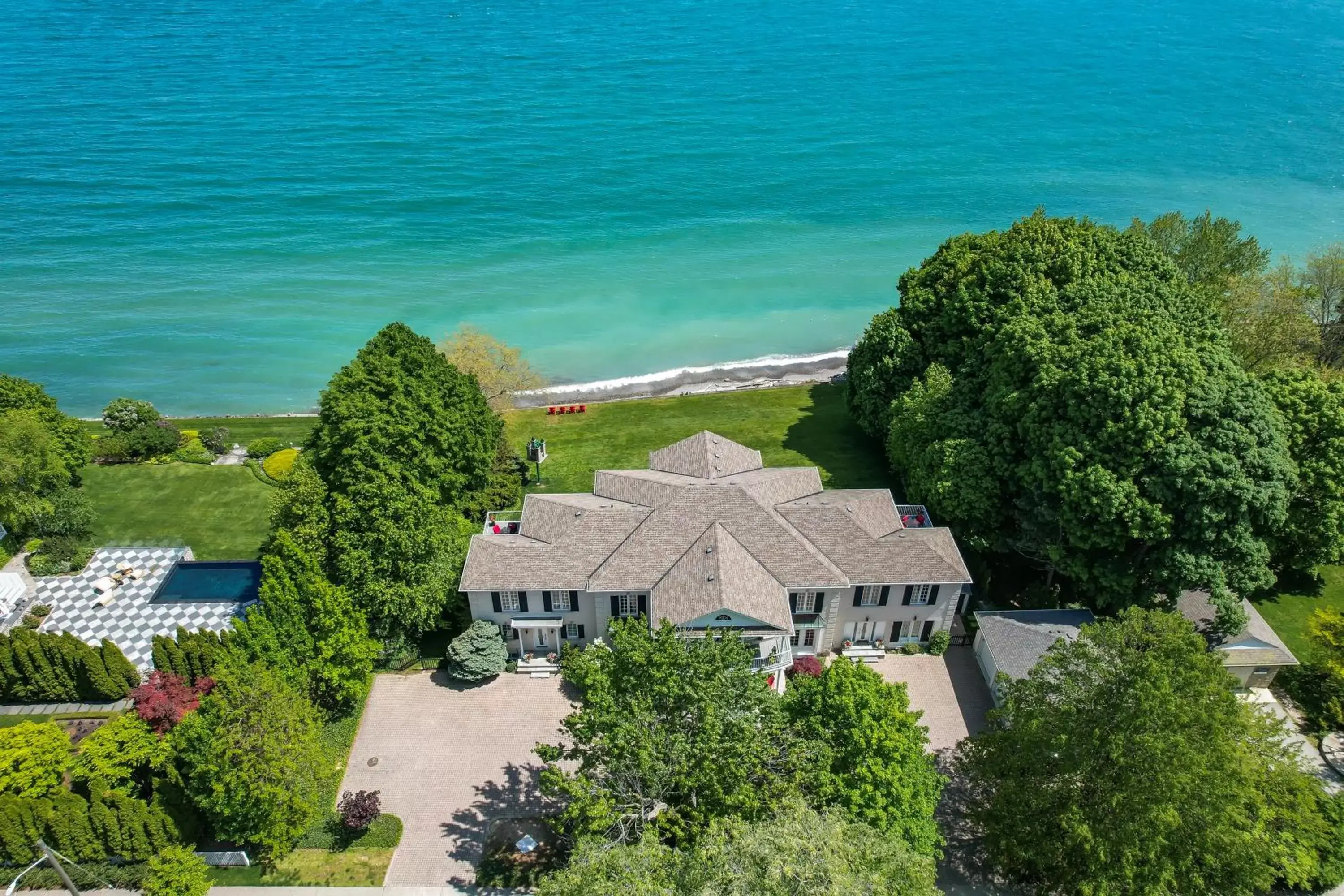 Property building, Bird's-eye View in Somerset - A Private Retreat