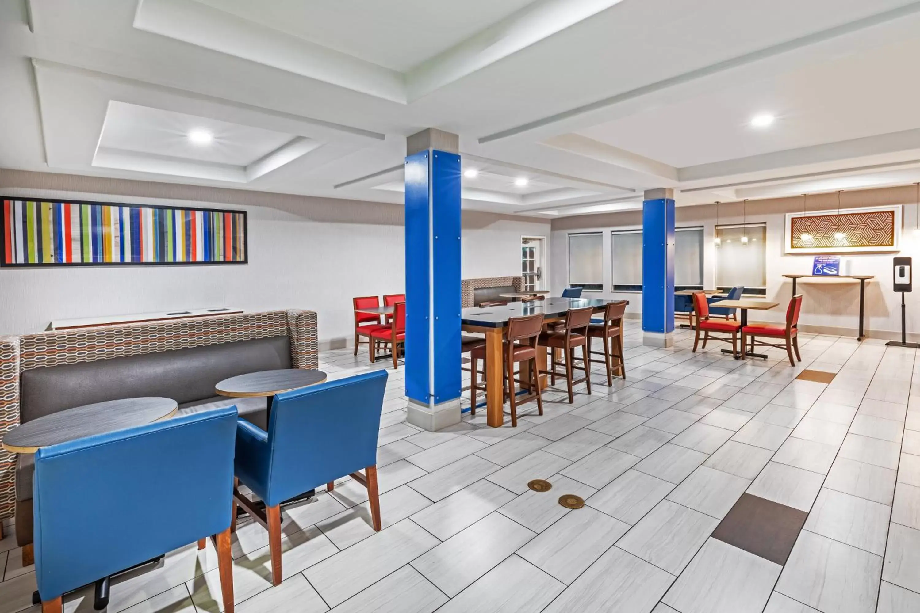 Breakfast, Restaurant/Places to Eat in Holiday Inn Express Hotel & Suites Lafayette South, an IHG Hotel