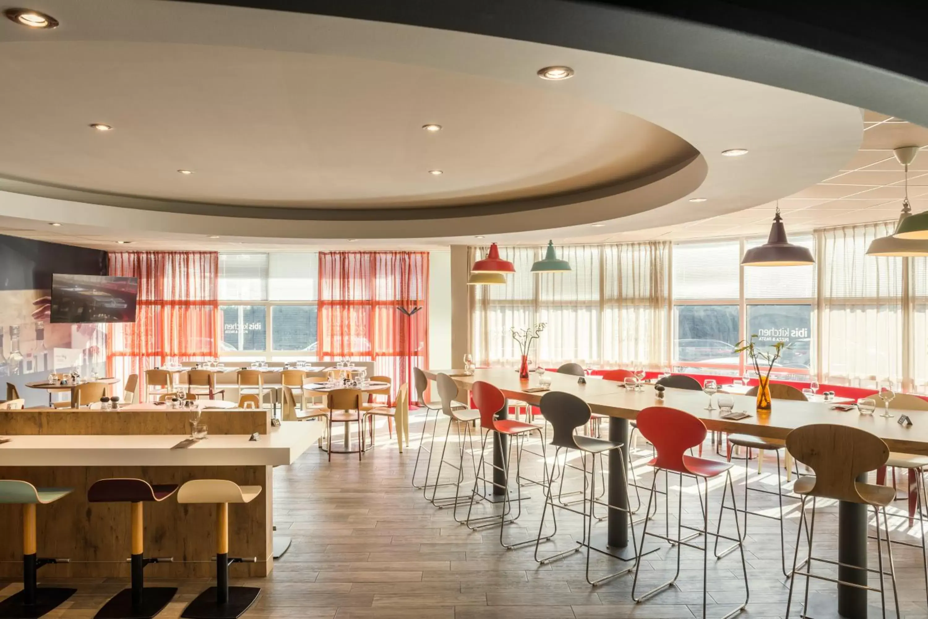 Restaurant/Places to Eat in ibis Le Havre Centre