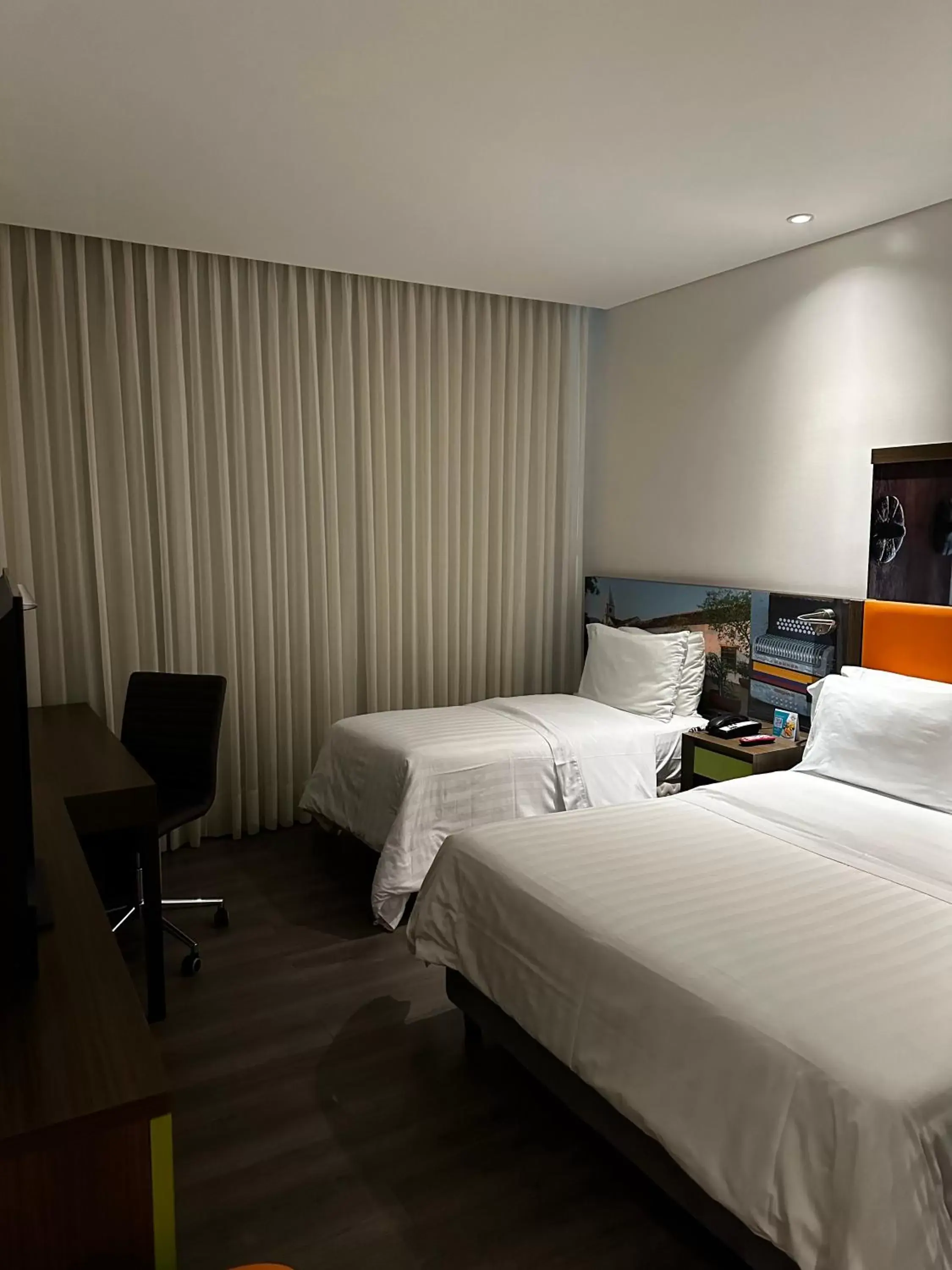 Bedroom, Bed in Hampton By Hilton Valledupar