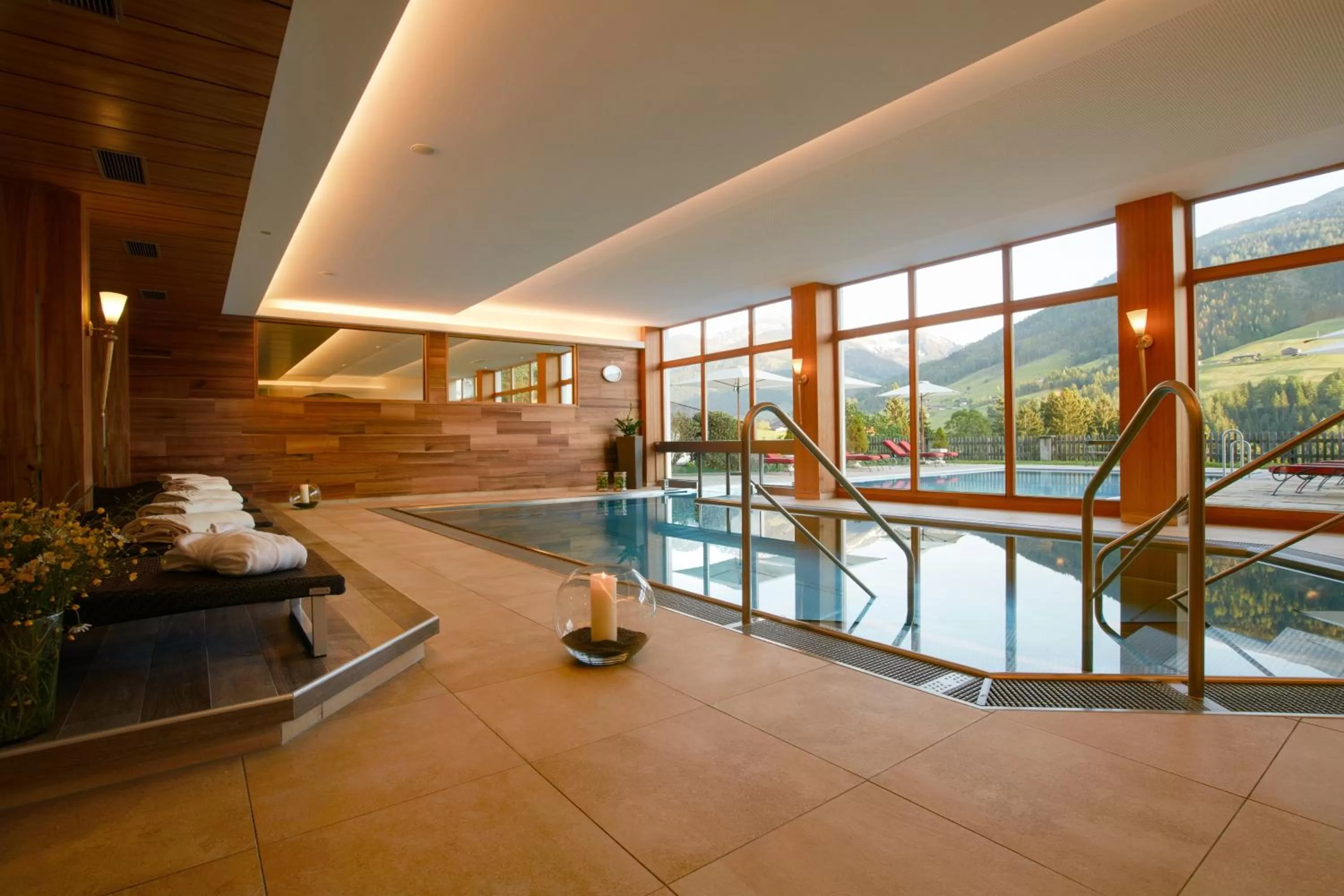 Swimming Pool in Natur & Spa Resort "Der Alpbacherhof" Superior