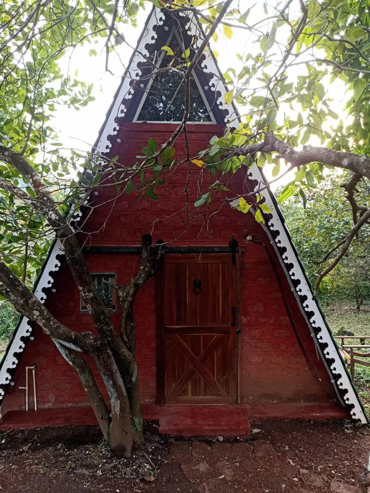 Facade/entrance in Porsu