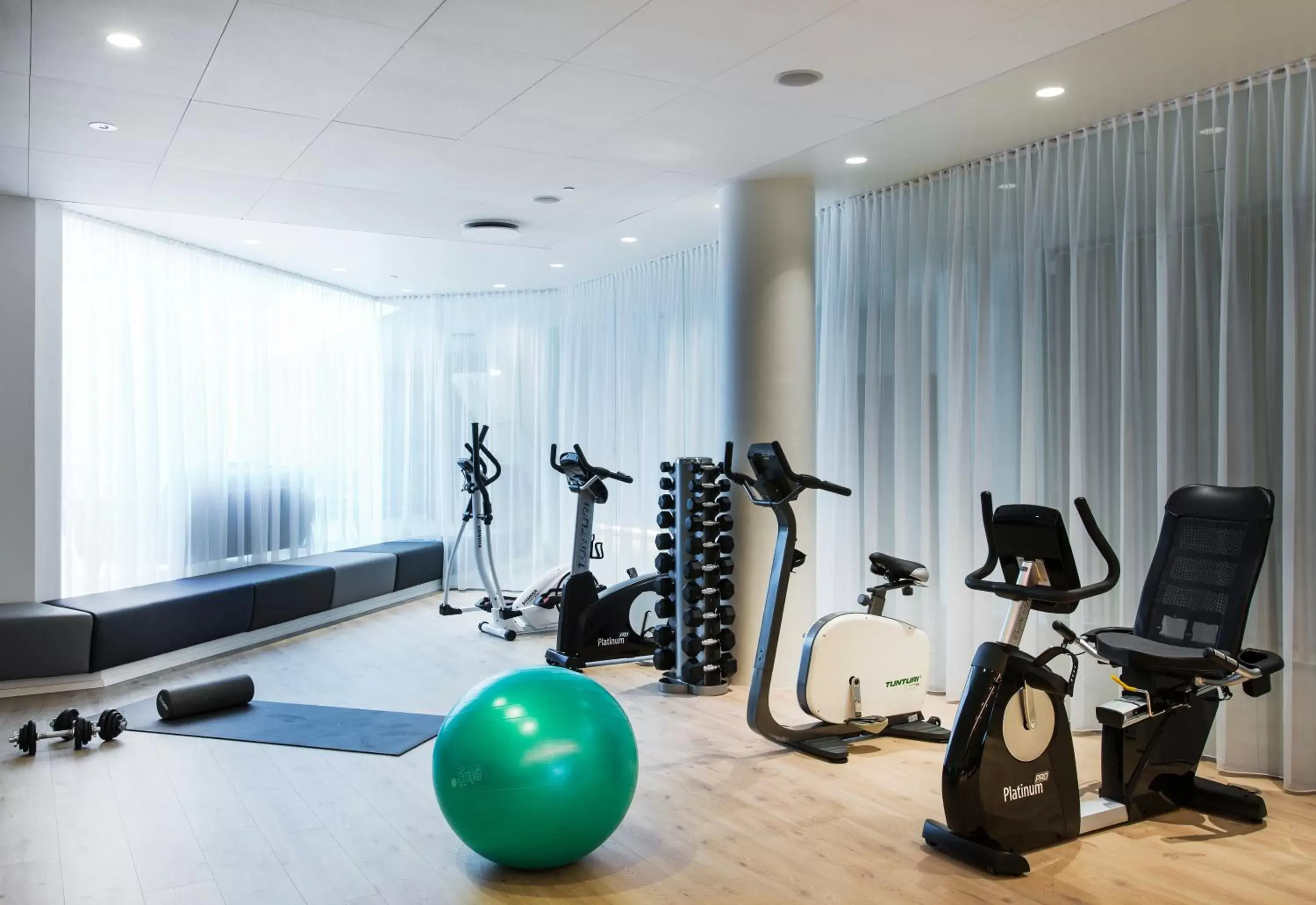 Fitness centre/facilities, Fitness Center/Facilities in Hotel Ísland – Spa & Wellness Hotel