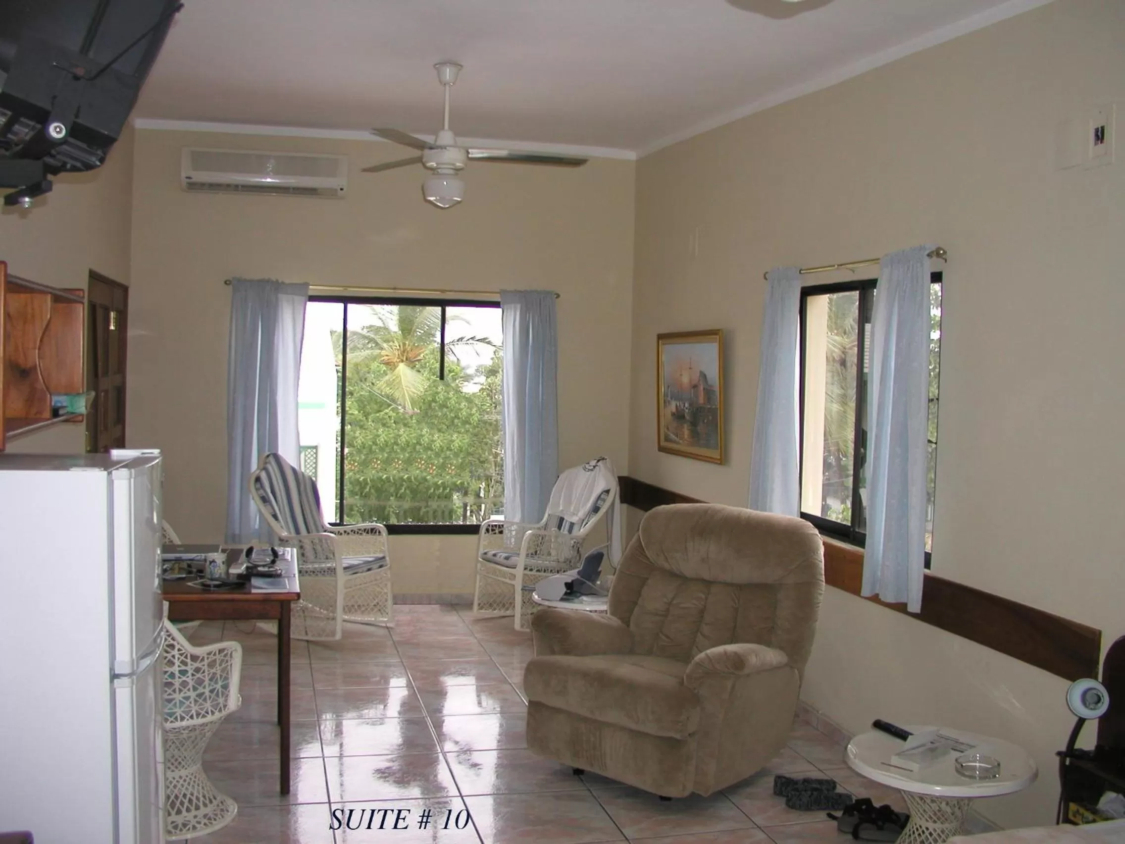 Photo of the whole room in Hotel Garant & Suites