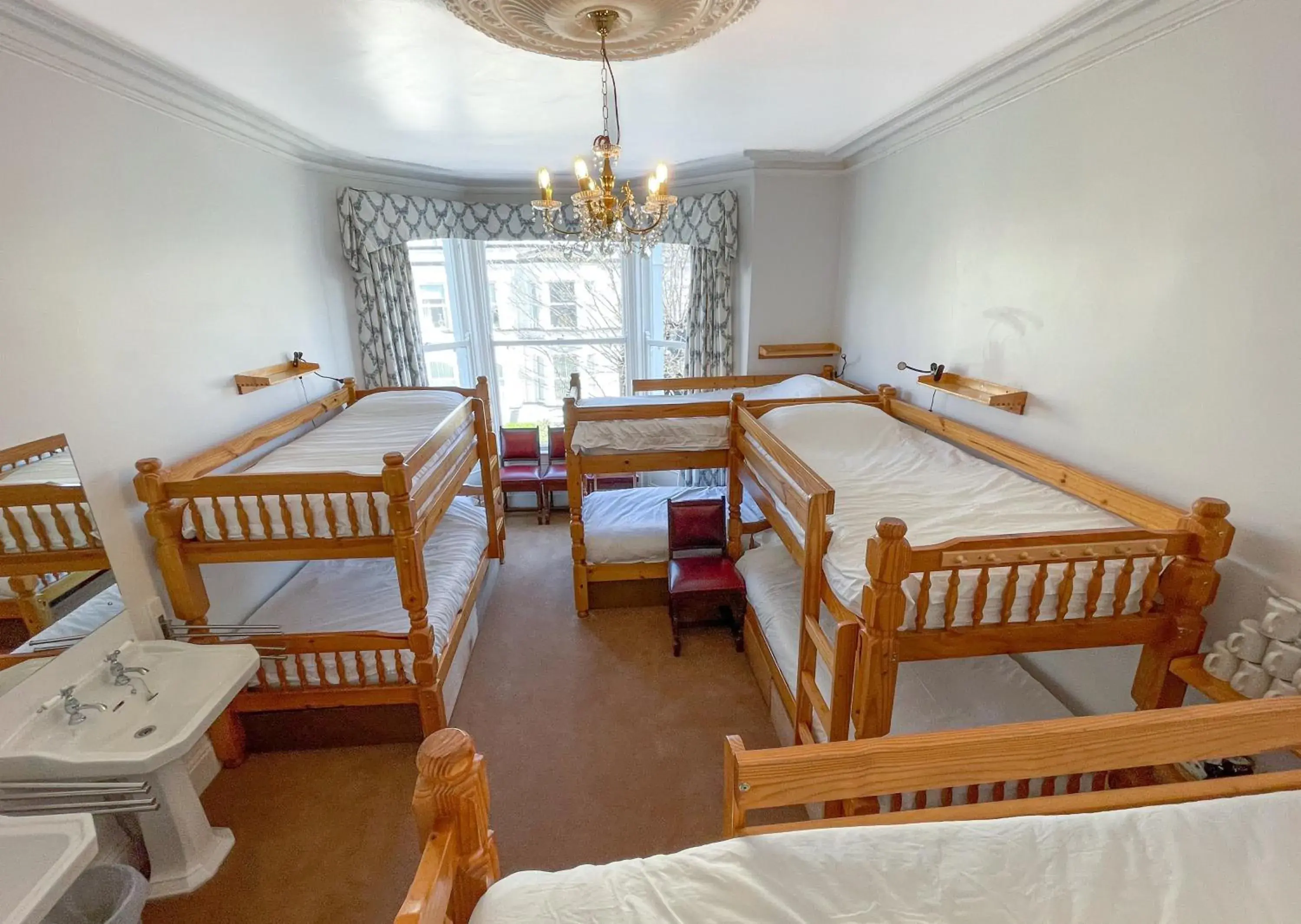 Bedroom, Bed in Llandudno Hostel