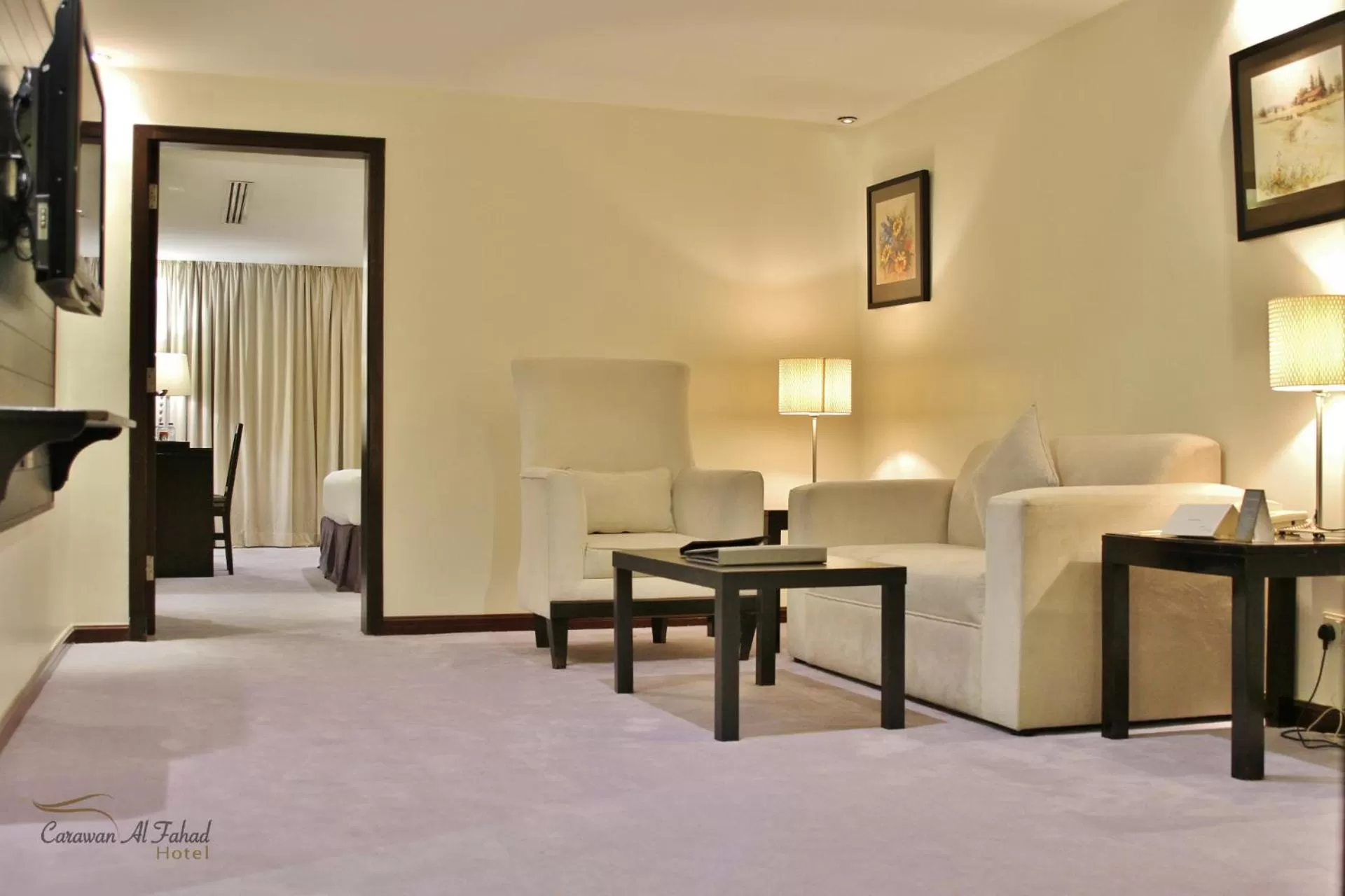 Living room, Bed in Carawan Al Fahad Hotel