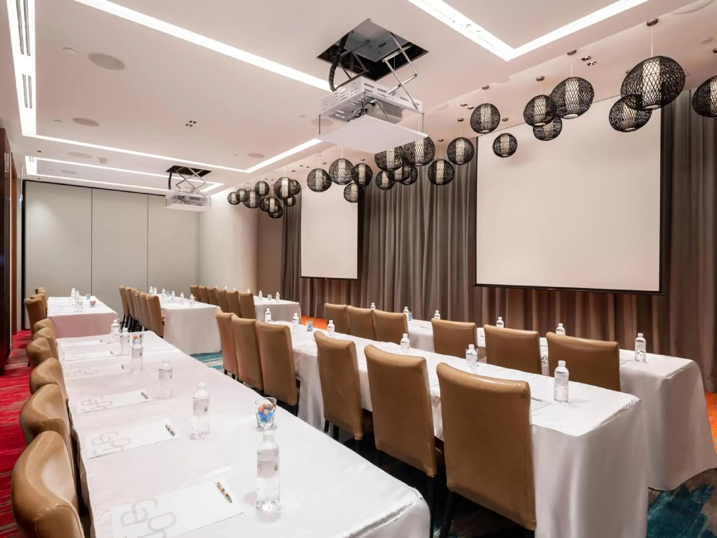 Meeting/conference room in Capri by Fraser China Square, Singapore