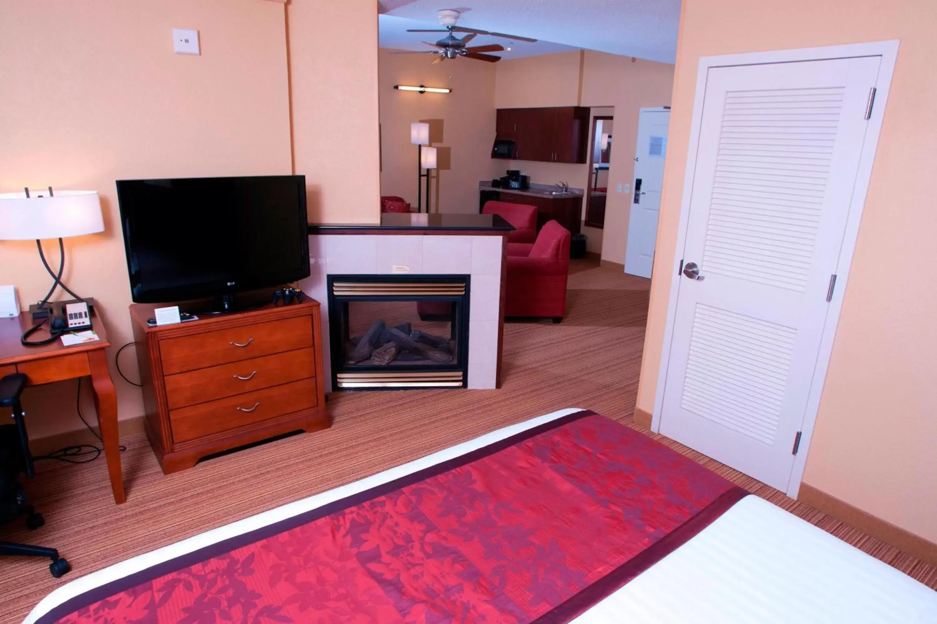 Bedroom, TV/Entertainment Center in Courtyard Middlebury