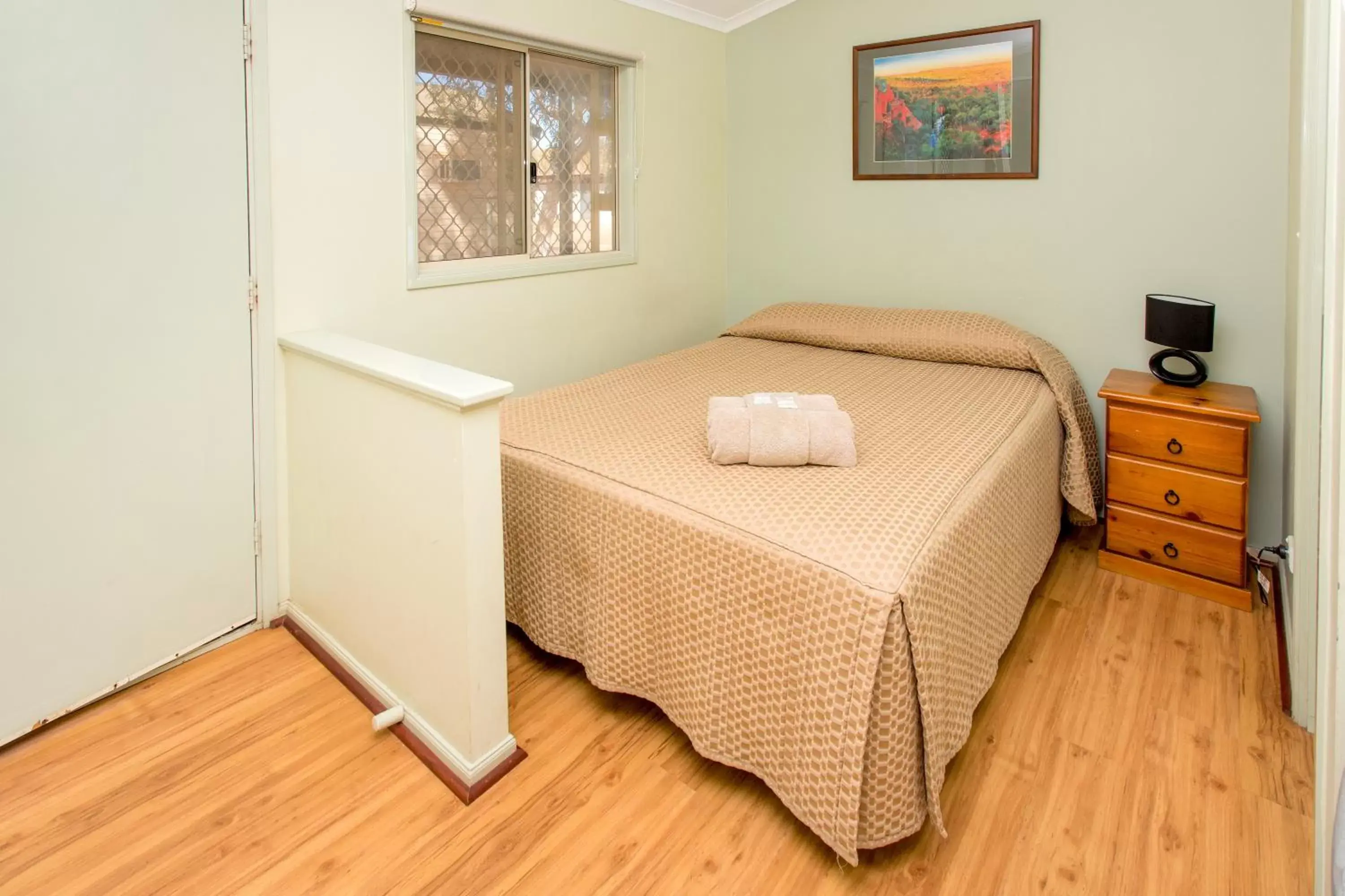 Bedroom, Bed in Discovery Parks - Pilbara, Karratha