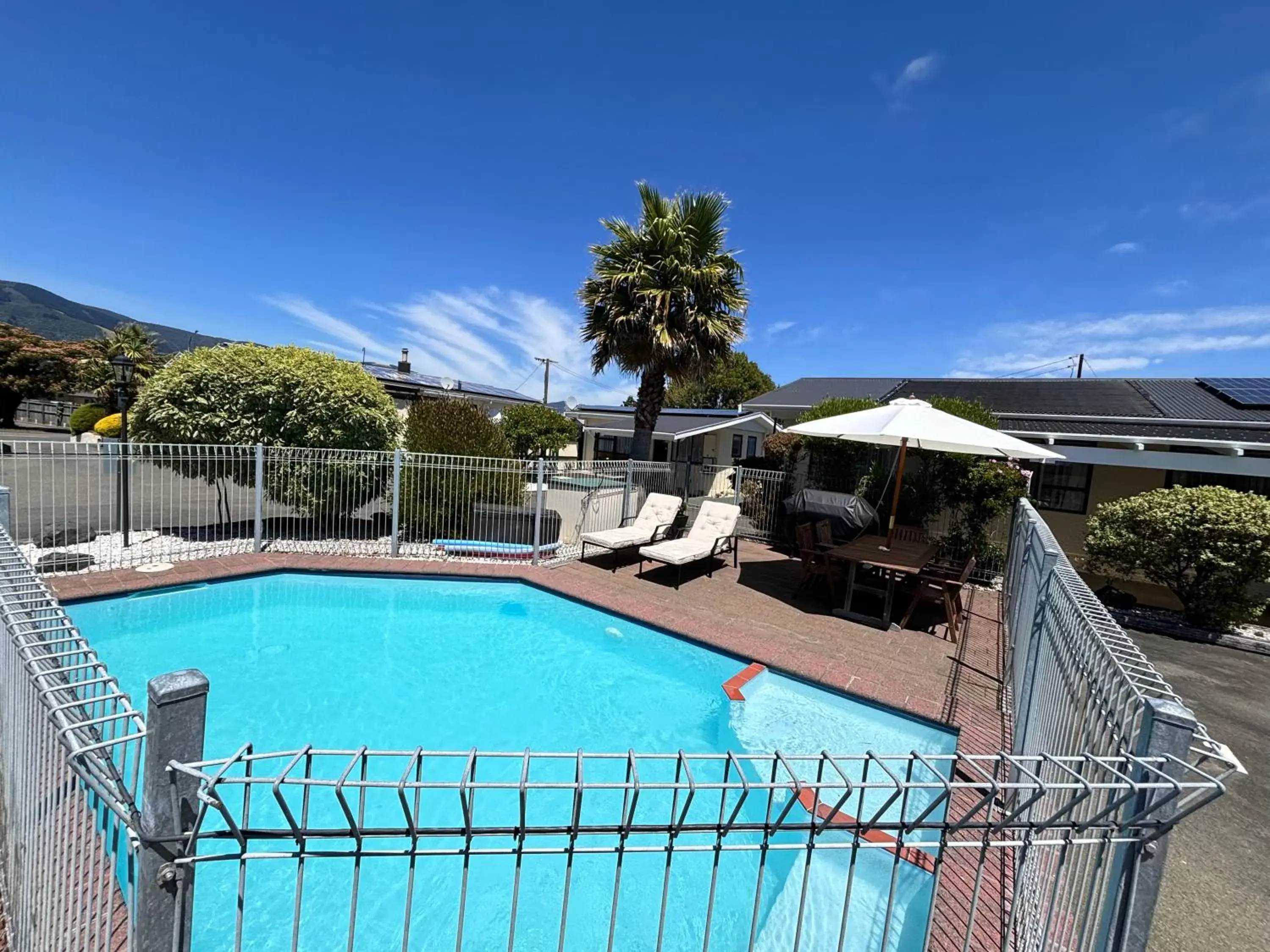 Swimming pool, Pool View in Arcadia Motel