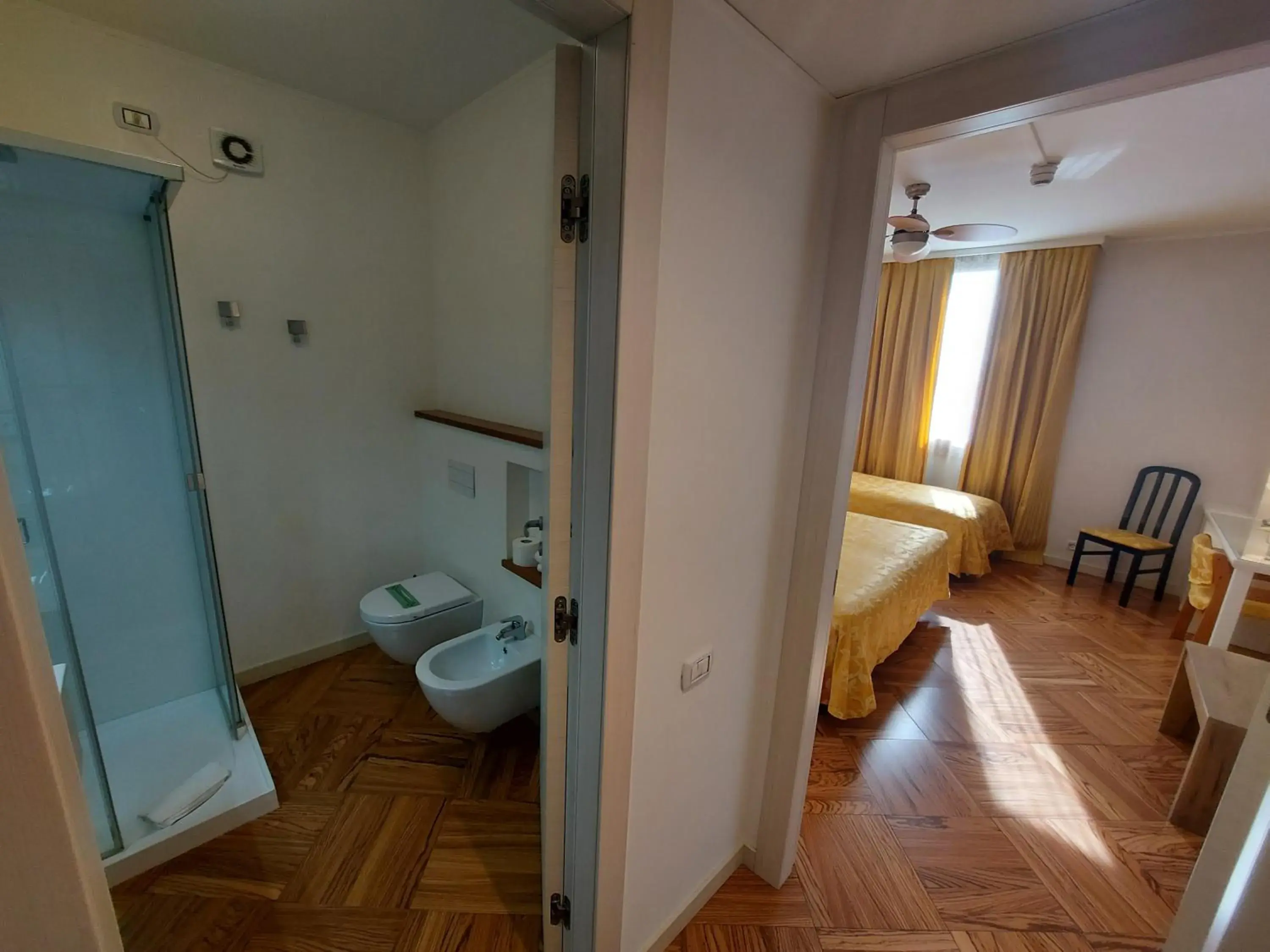Bathroom in Hotel Posta 77