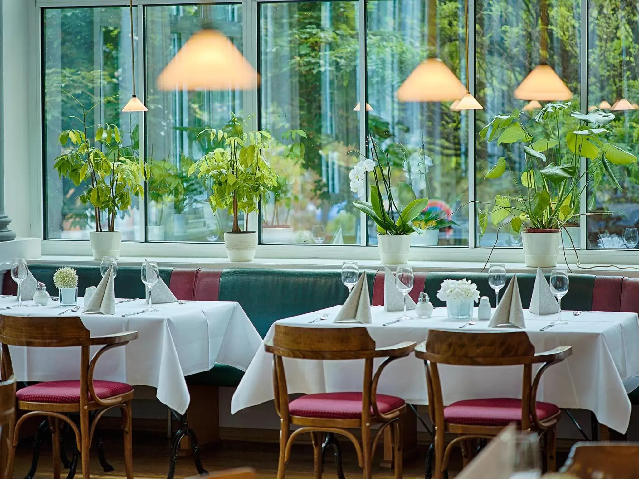 Restaurant/Places to Eat in Hotel Kaiserin Augusta