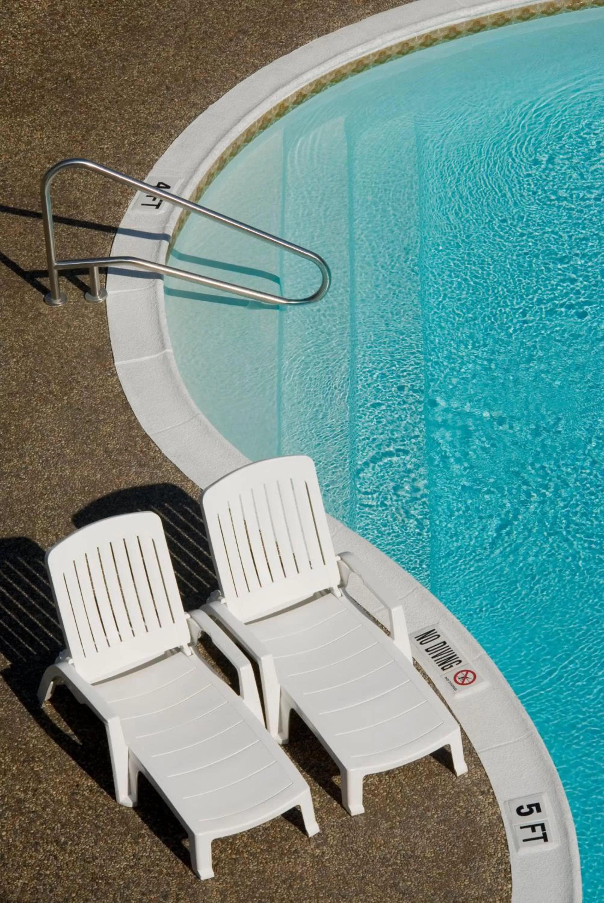 Swimming pool in Casa Del Mar Beachfront Suites