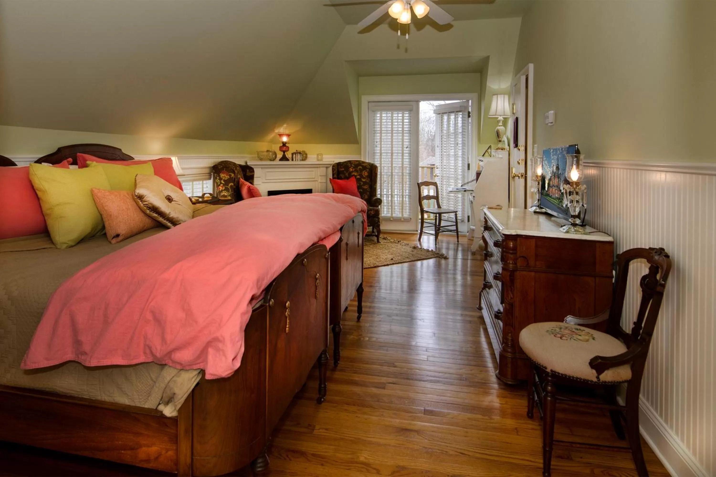 Seating area in The Empress of Little Rock