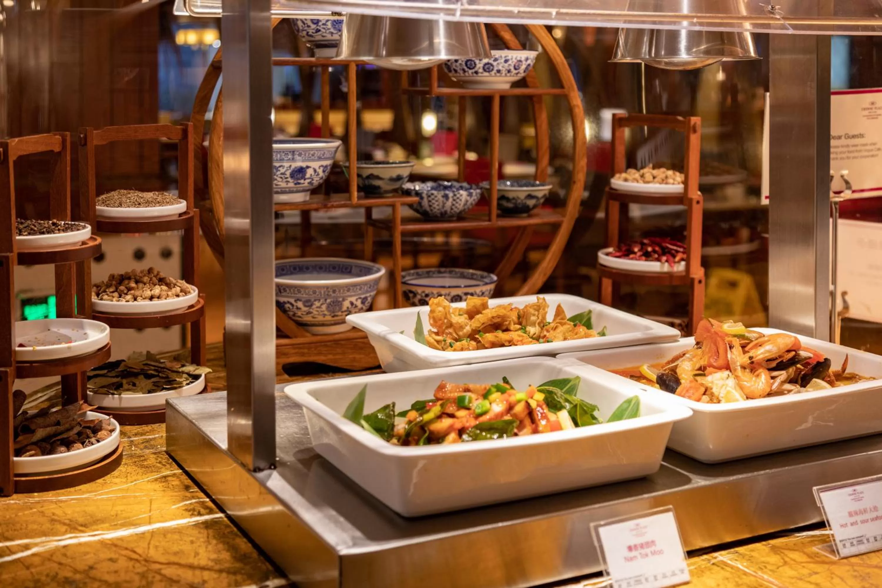 Breakfast in Crowne Plaza Guangzhou City Centre by IHG