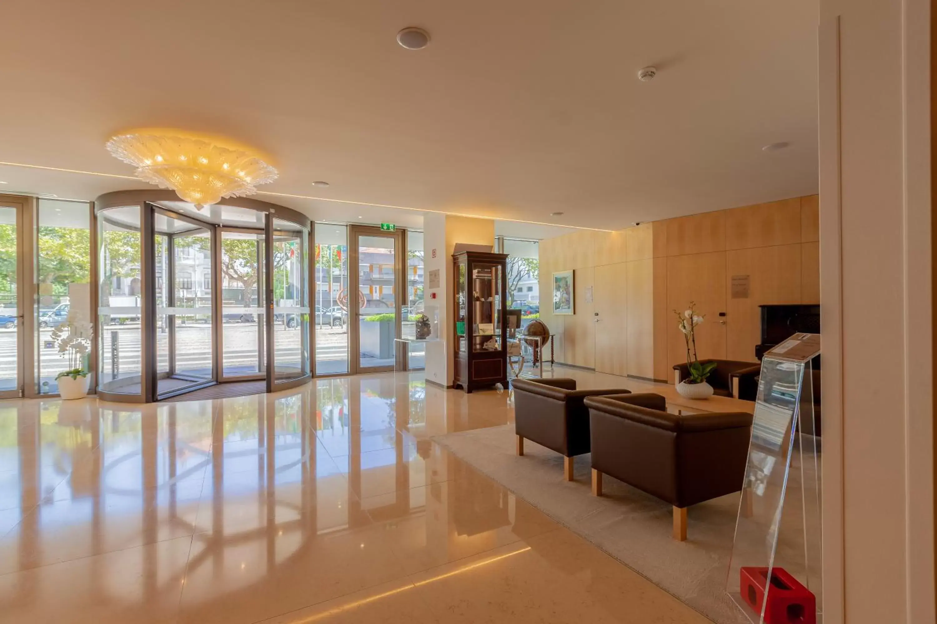 Living room, Lobby/Reception in Sea Porto Hotel