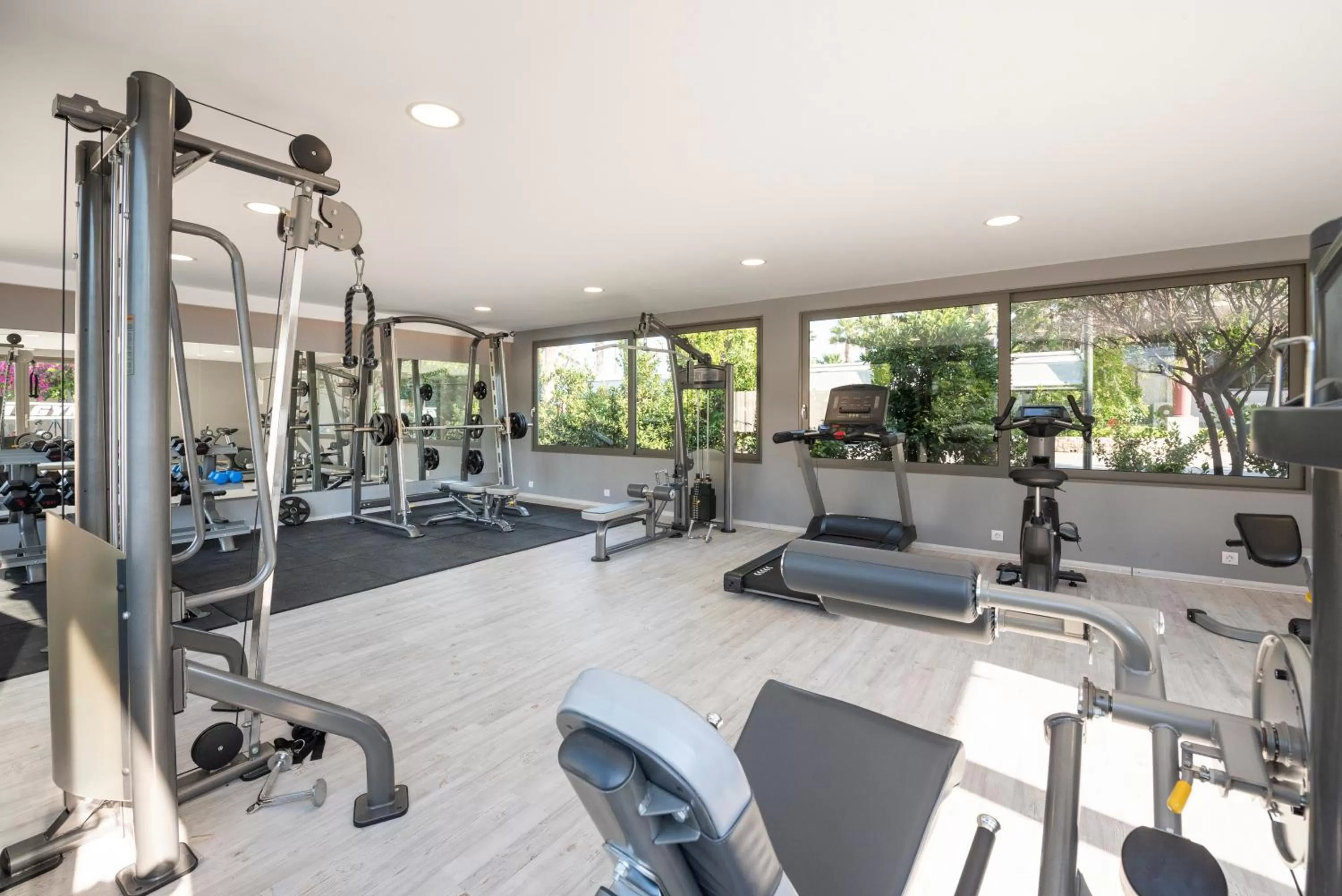 Fitness centre/facilities in Apollon Hotel