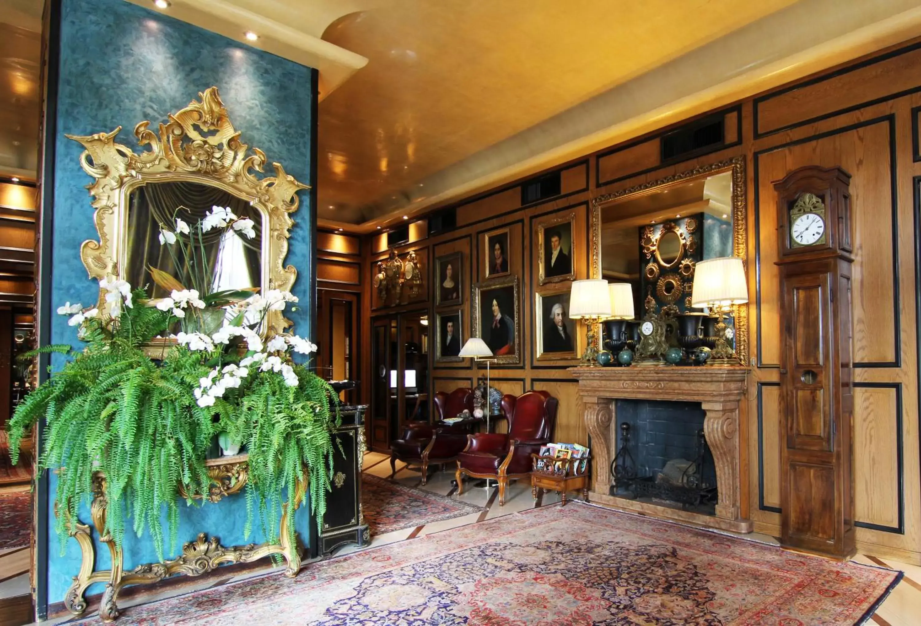 Lobby or reception in Hotel de la Ville Monza - Small Luxury Hotels of the World