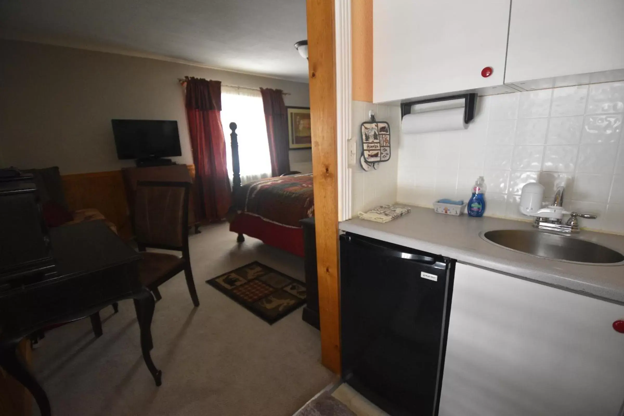 Kitchen/Kitchenette in Alaska Grizzly Lodge