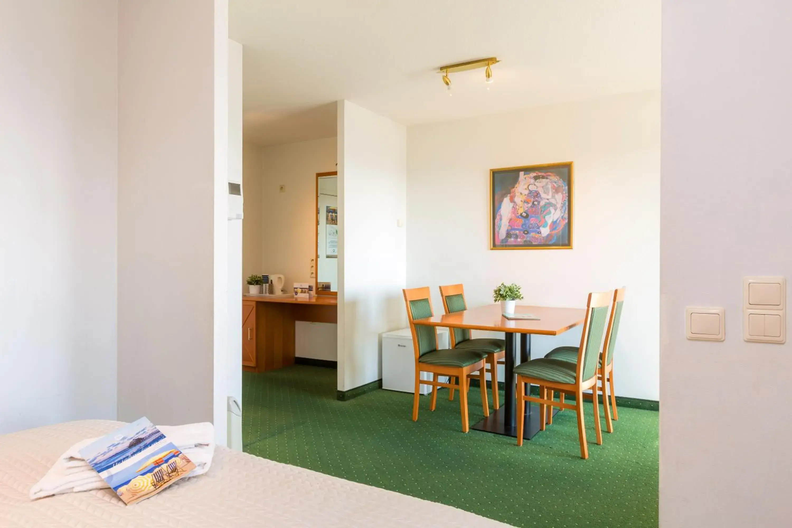 Photo of the whole room, Dining Area in Aparthotel Blankenberge