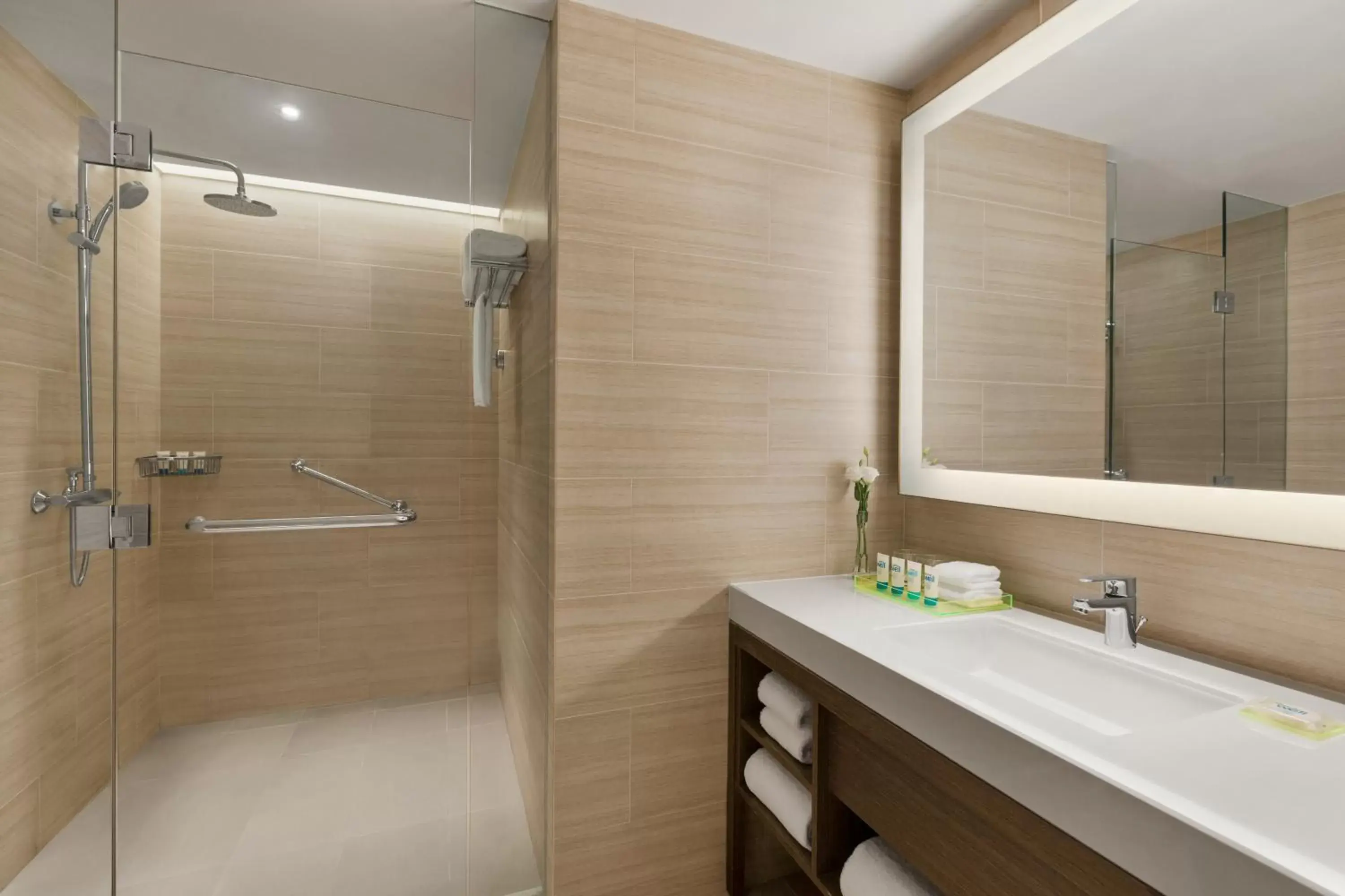 Toilet, Bathroom in Hyatt House Chengdu Pebble Walk