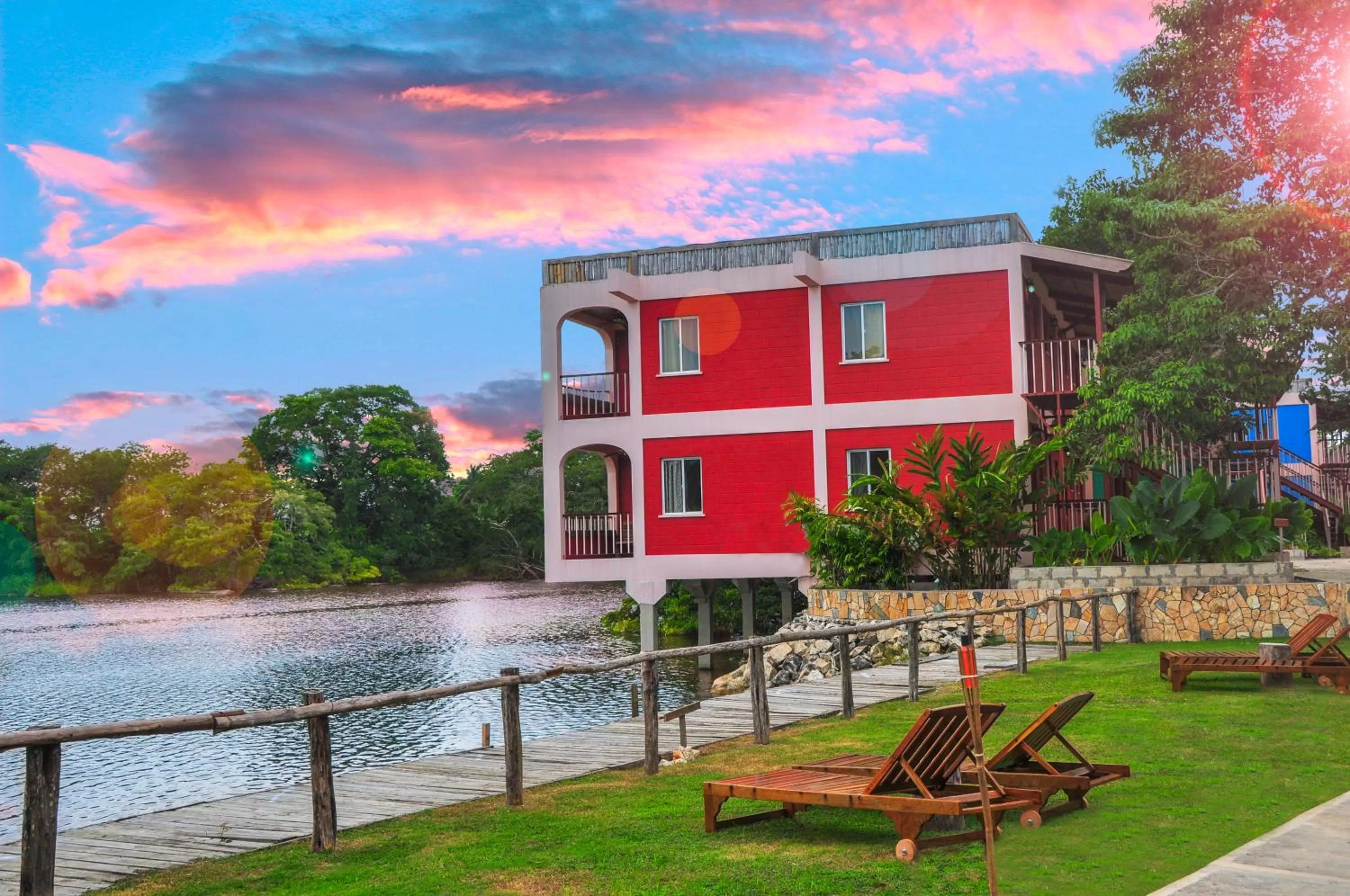 Balcony/Terrace in Lamanai Hotel & Marina