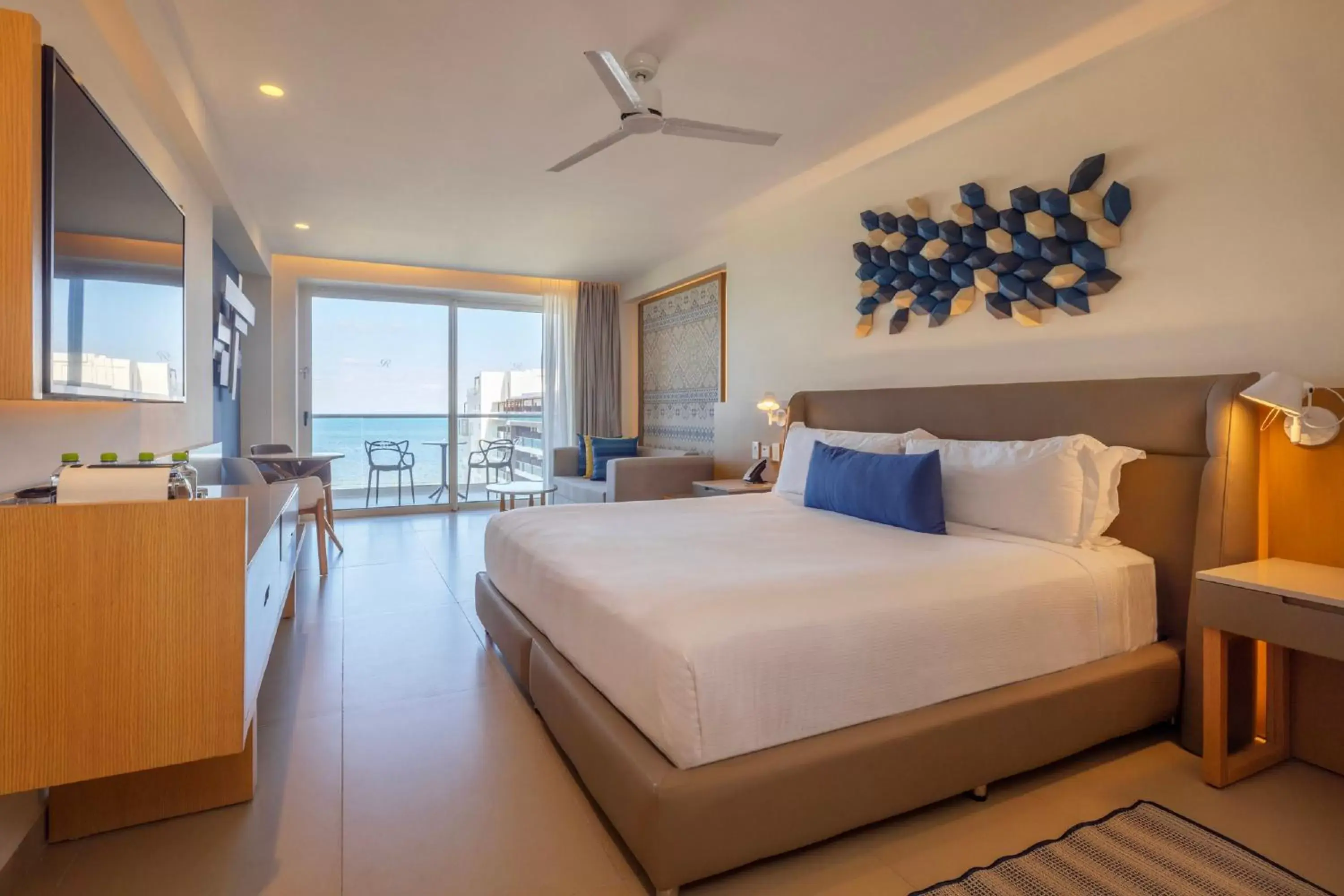 Bed in Royalton Splash Riviera Cancun, An Autograph Collection All-Inclusive Resort