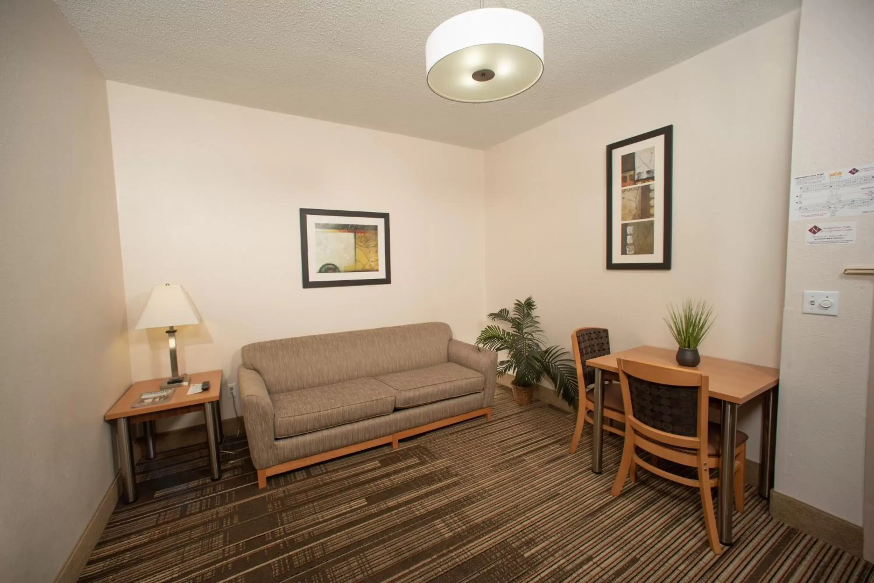 Seating Area in Northfield Inn Suites and Conference Center