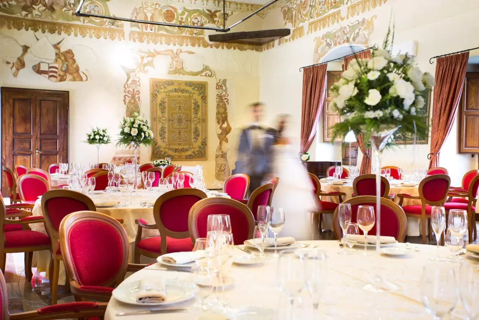 Banquet/Function facilities, Restaurant/Places to Eat in Castello di Altomonte