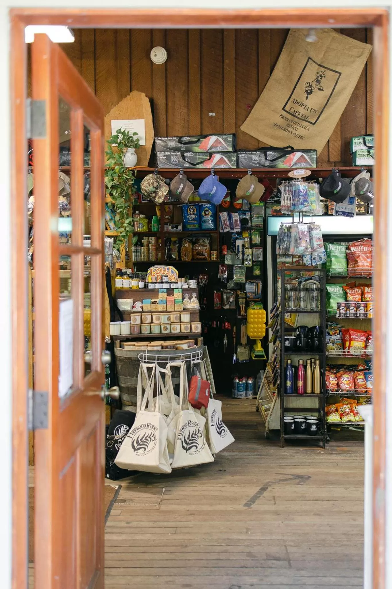 Supermarket/grocery shop in Fernwood Resort